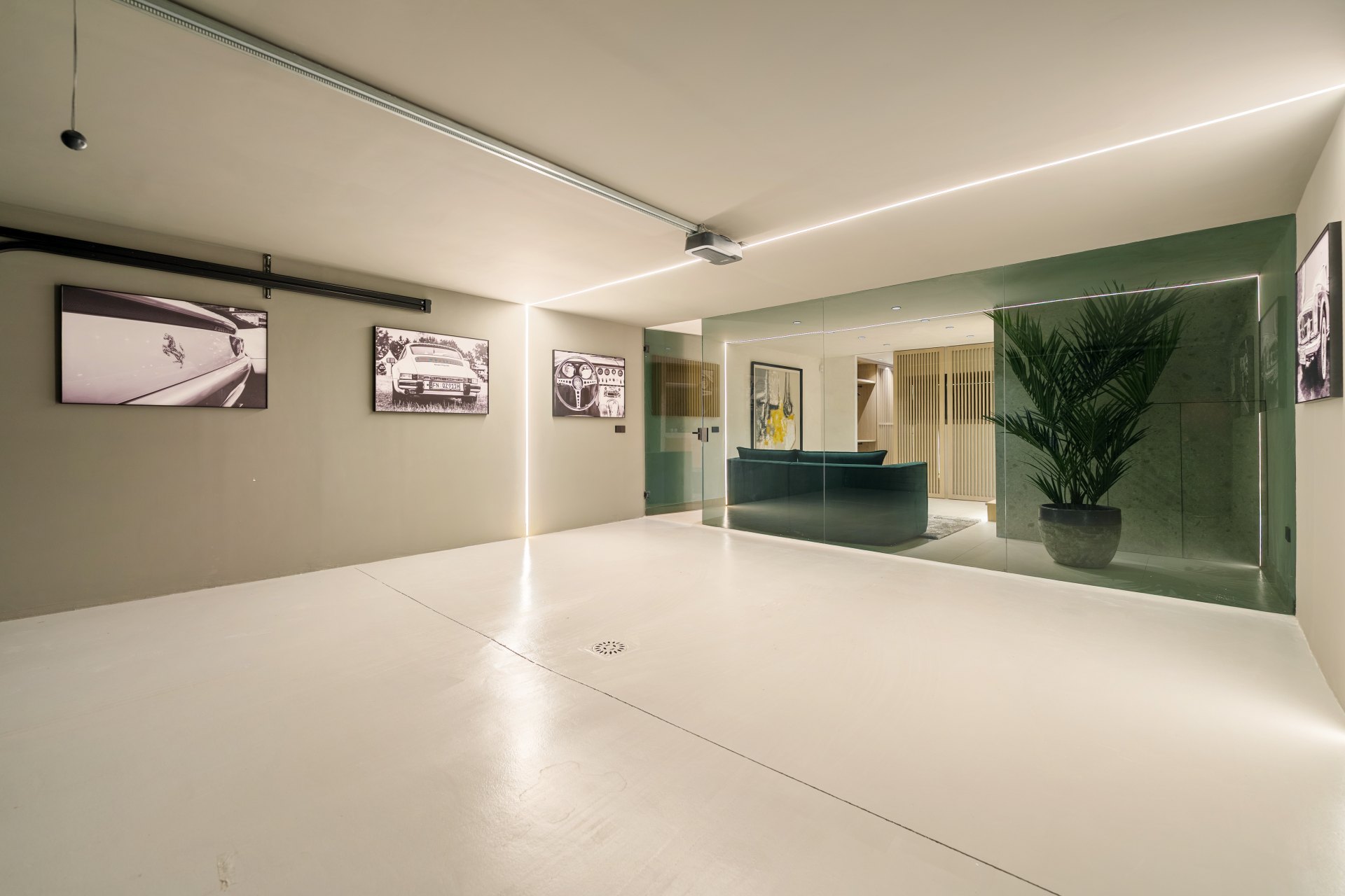 Impeccably renovated townhouse situated in the prestigious Golden Mile, Marbella