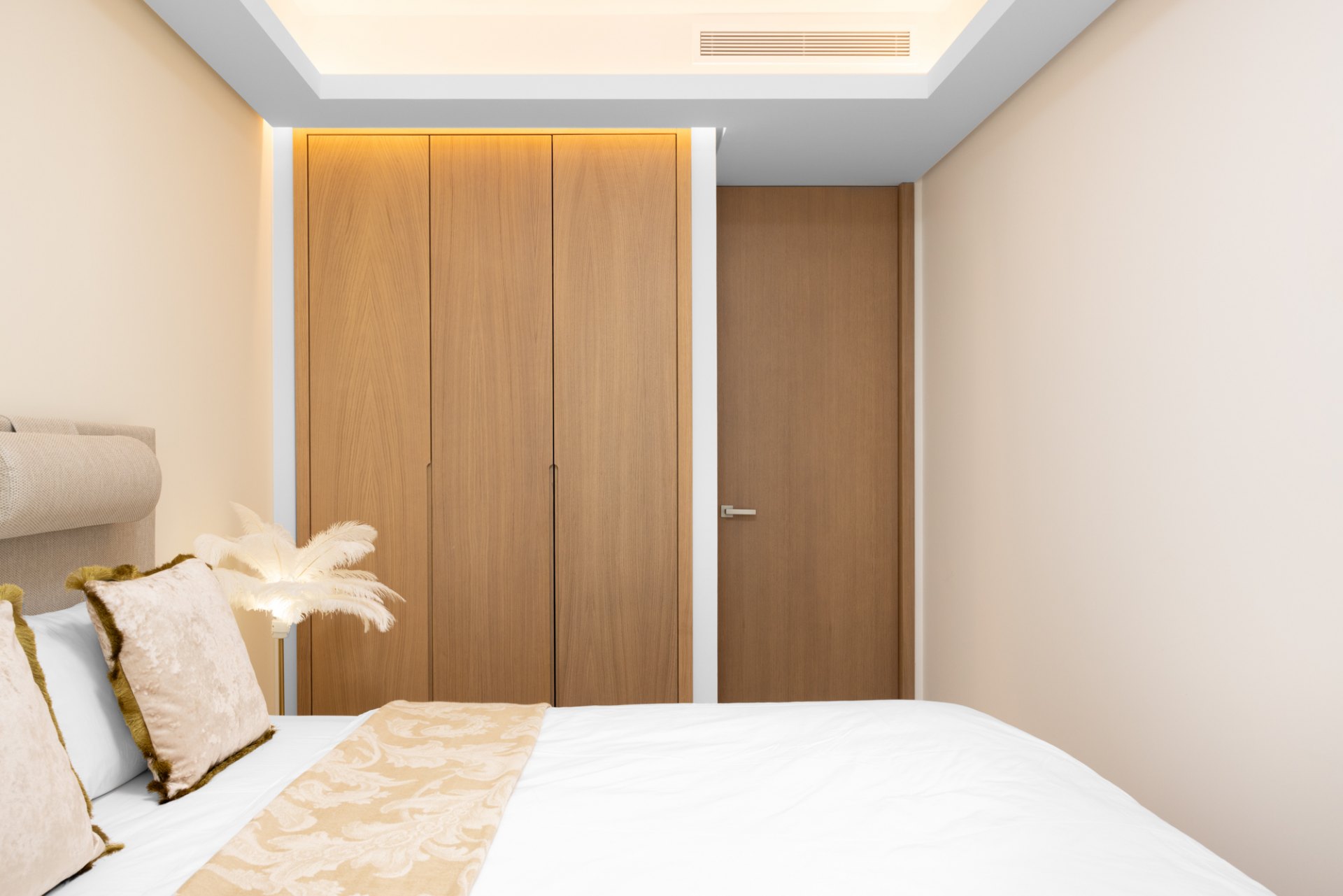 Luxury Beachfront Apartment in Málaga – Pacífico 117