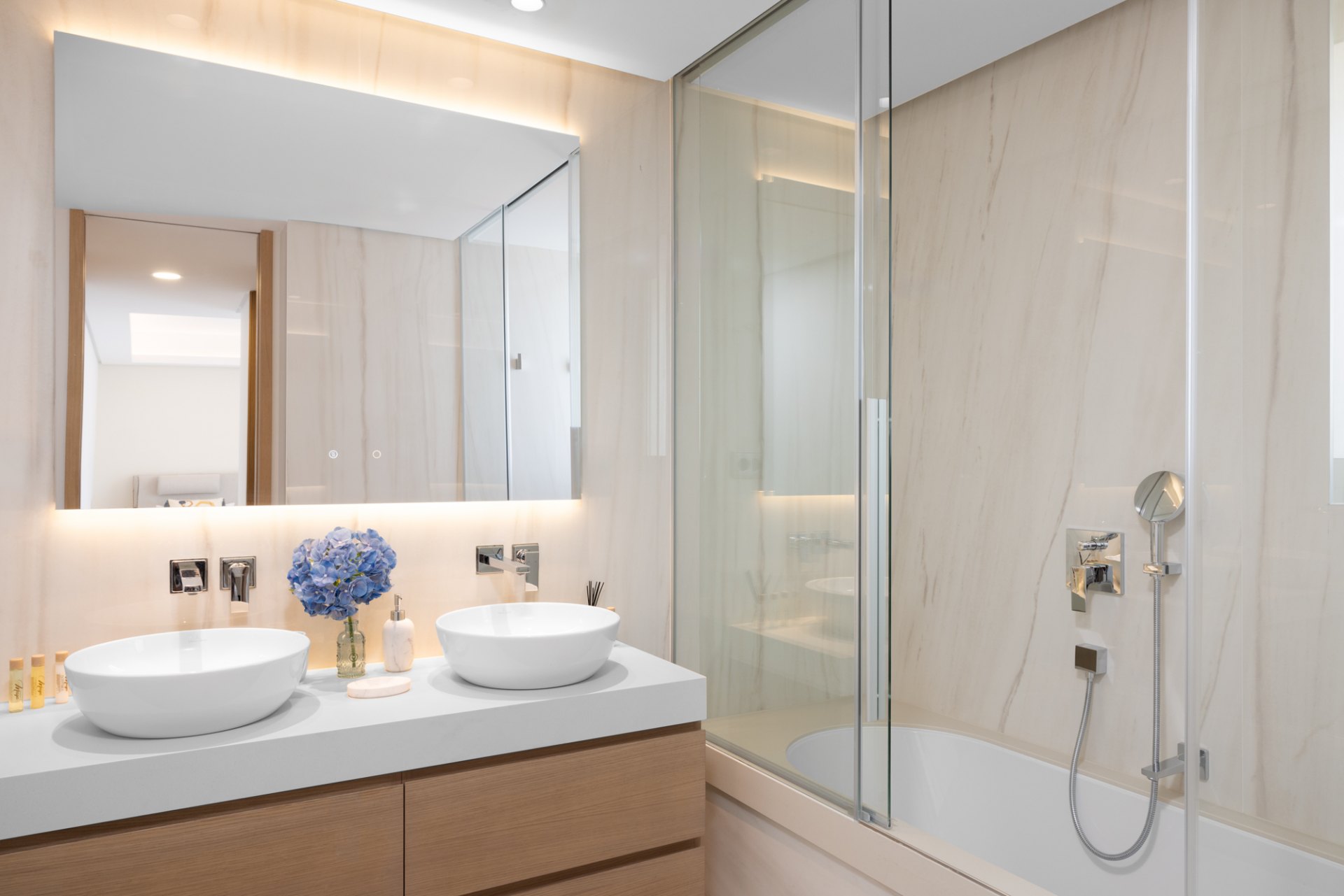 Luxury Beachfront Apartment in Málaga – Pacífico 117