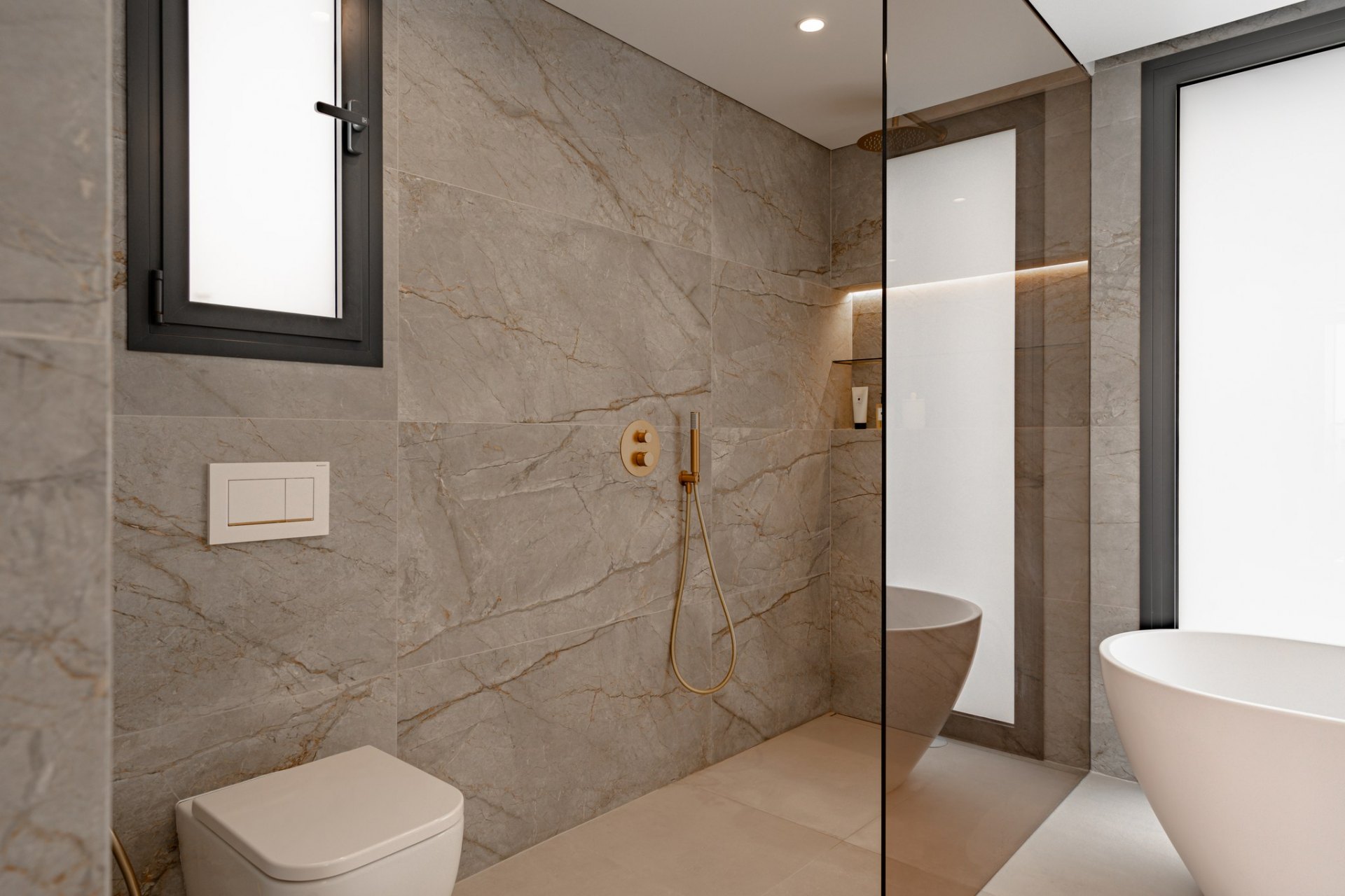 Impresionante villa de cuatro dormitorios en el corazón de La Cala de Mijas, Mijas Costa