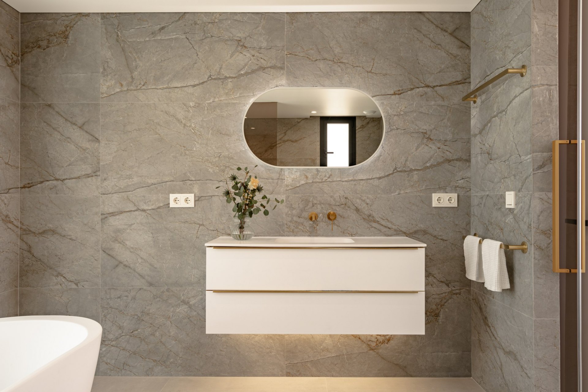 Impresionante villa de cuatro dormitorios en el corazón de La Cala de Mijas, Mijas Costa