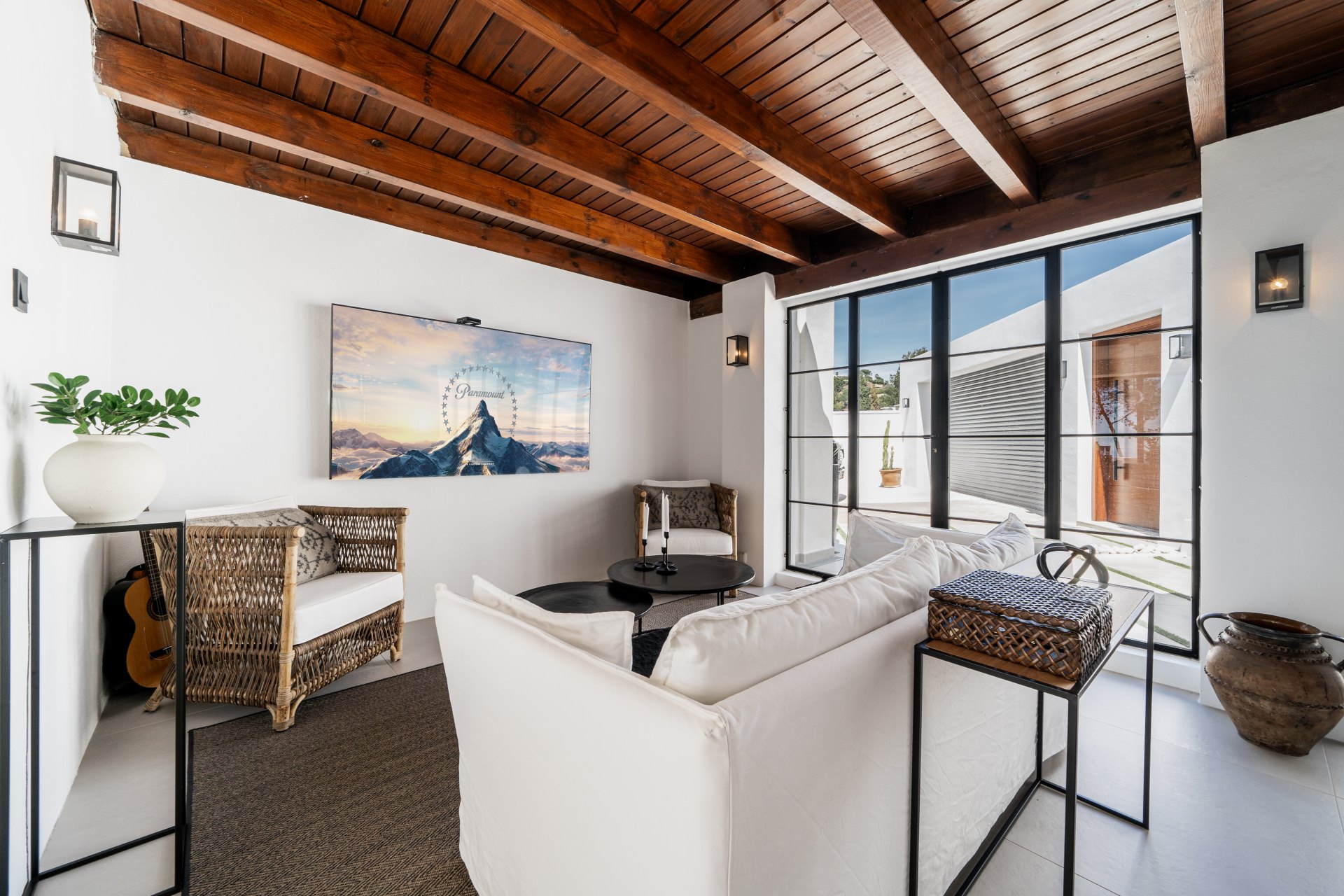 Majestic villa inspired by the traditional Spanish farmhouses in El Madroñal