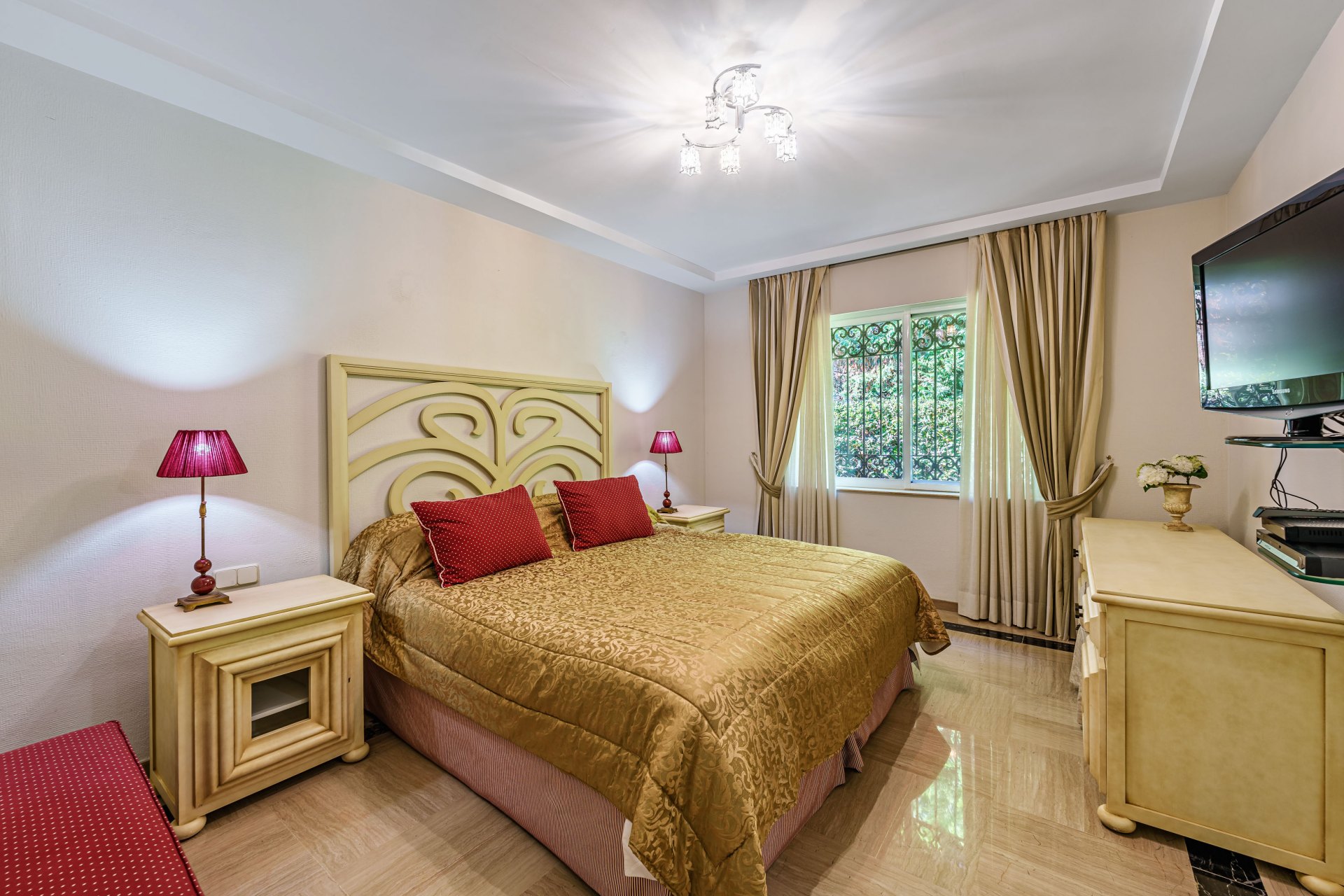 Exclusive opportunity for a large beachfront villa in Estepona, with direct access to the sea