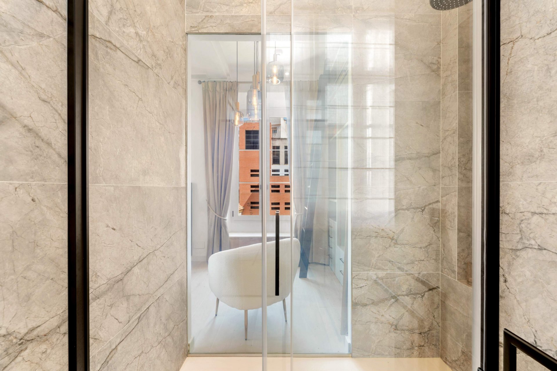 Luminous apartment completely refurbished next to the Cervantes Theatre, Malaga centre