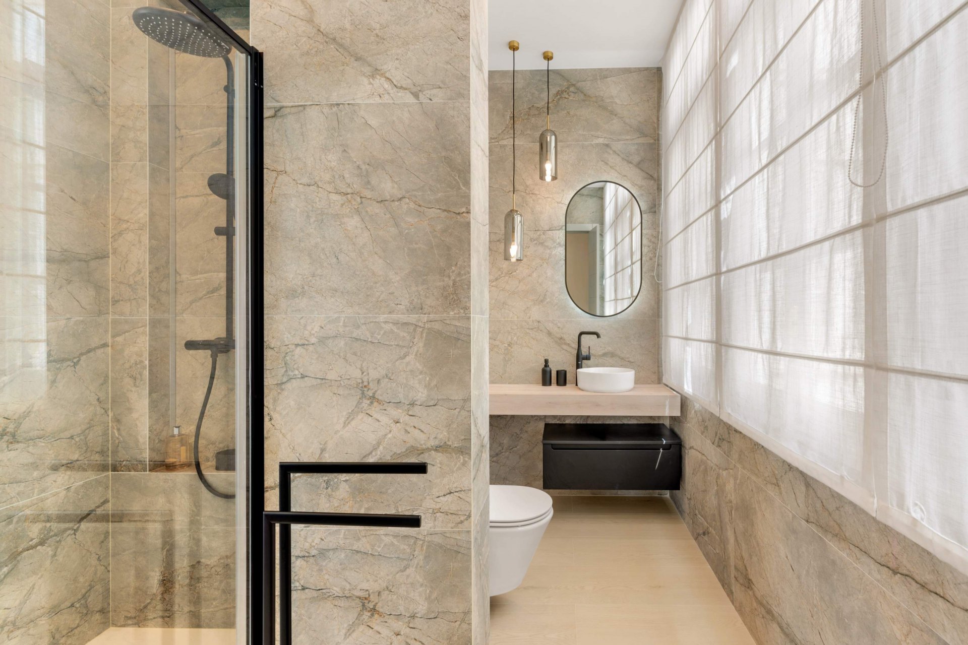 Luminous apartment completely refurbished next to the Cervantes Theatre, Malaga centre