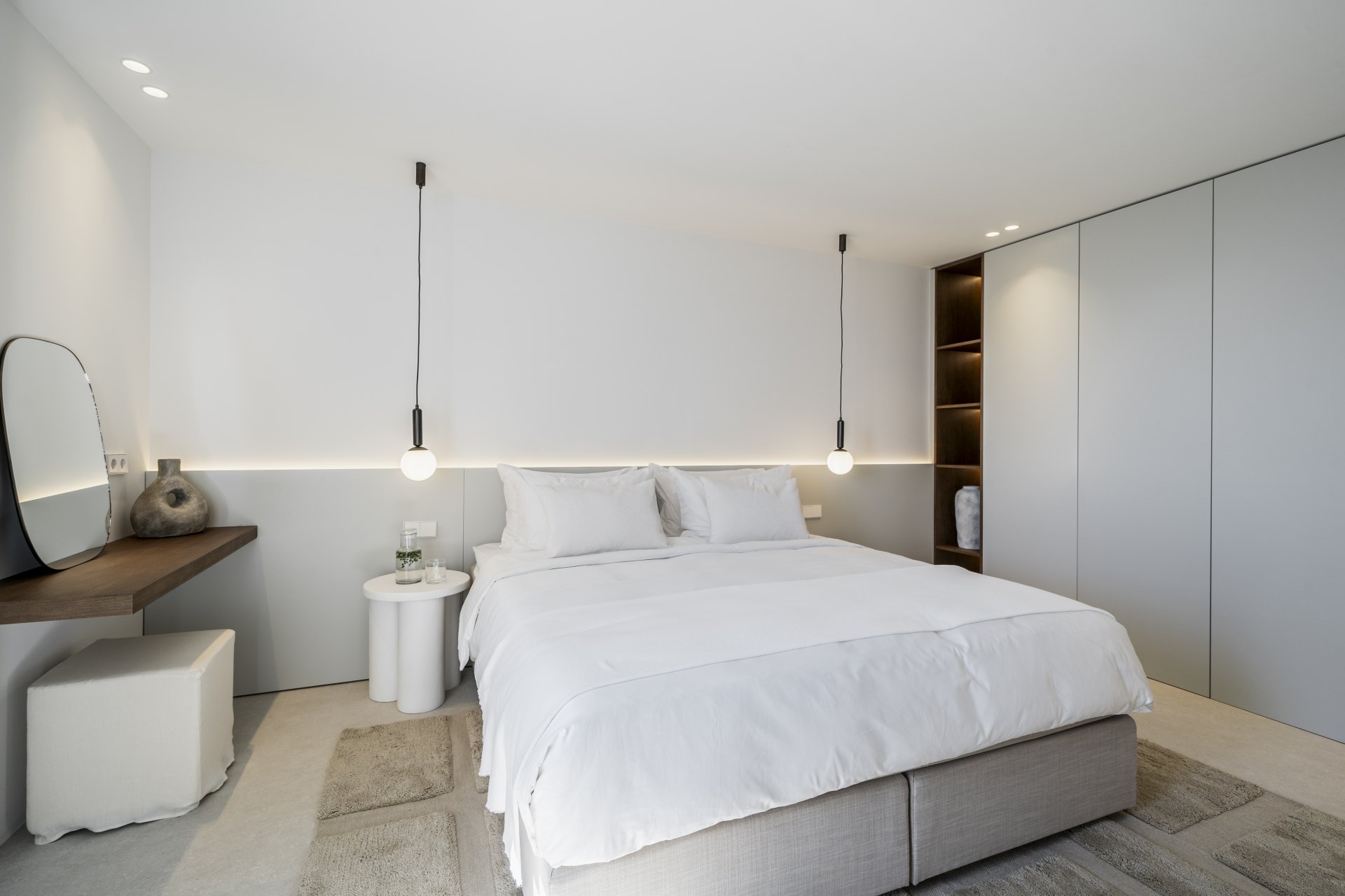 Exclusive luxury penthouse with panoramic terrace and unparalleled views of the Mediterranean, in Puerto Banus