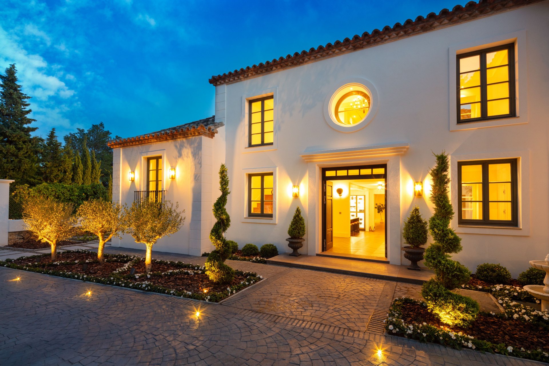 Exquisite villa that epitomizes luxury and elegance in Sierra Blanca, Marbella