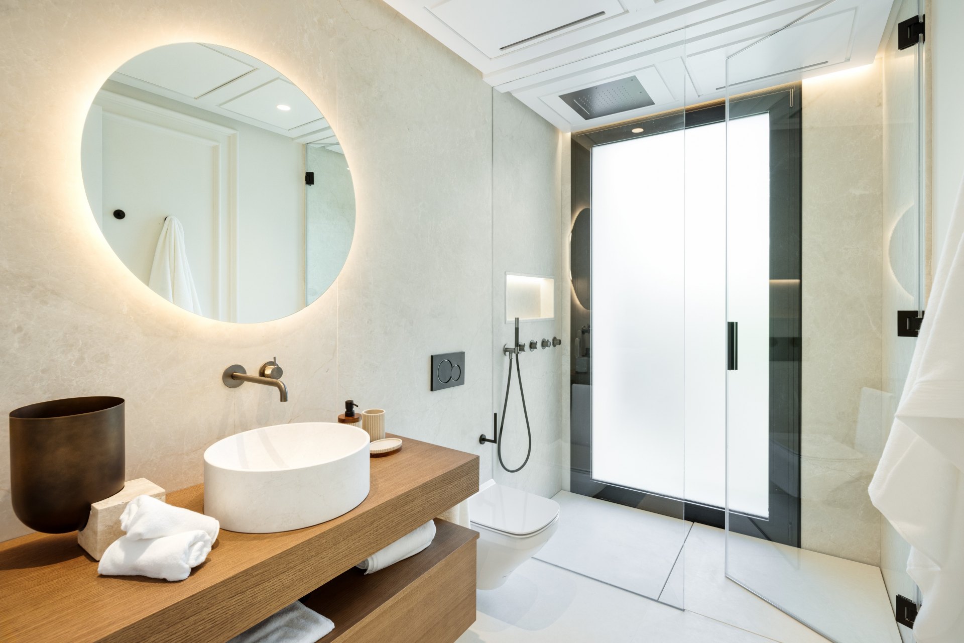 Villa with elegance and distinction in the heart of the Golden Mile, Sierra Blanca, Marbella