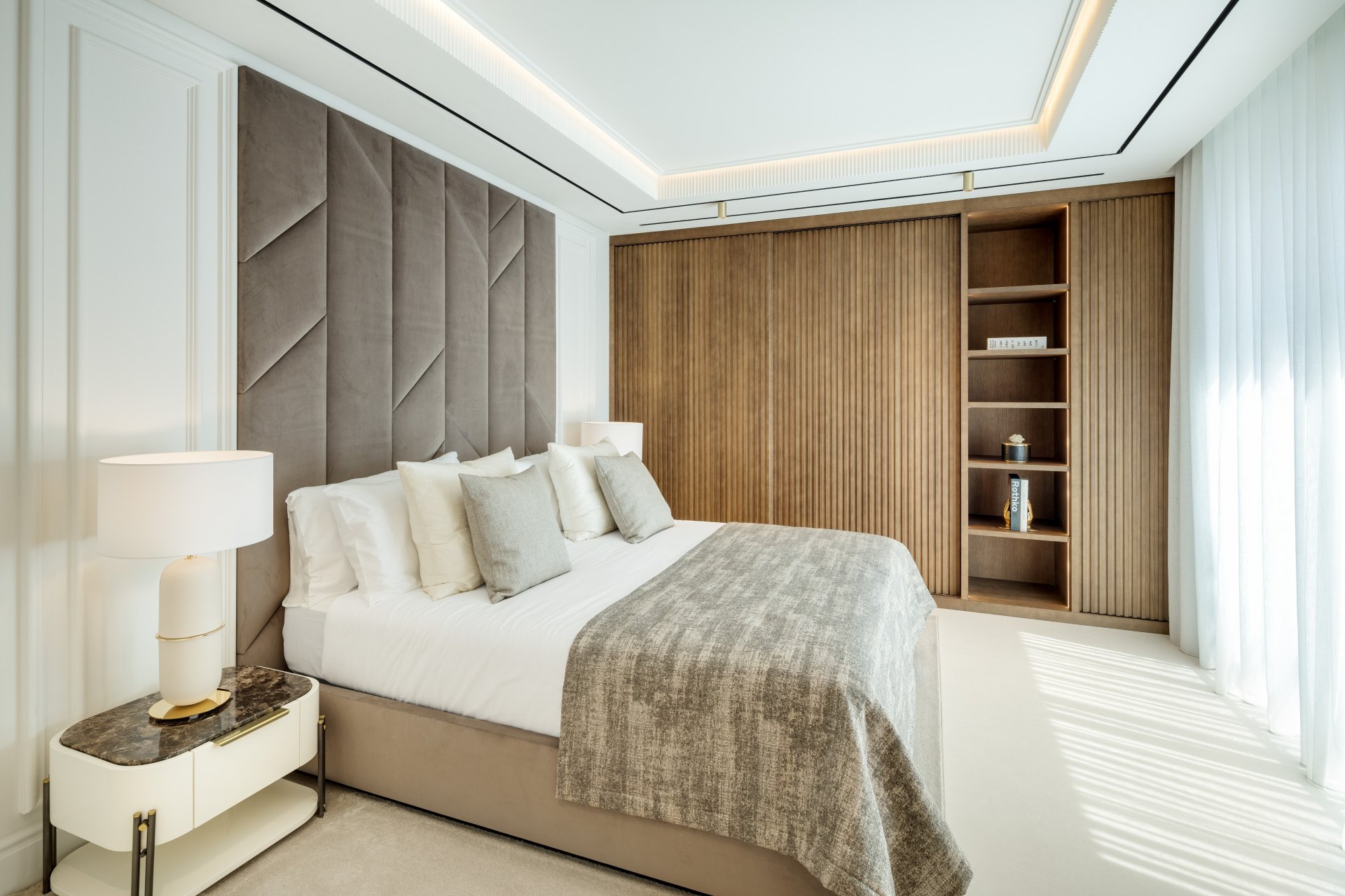 Villa with elegance and distinction in the heart of the Golden Mile, Sierra Blanca, Marbella