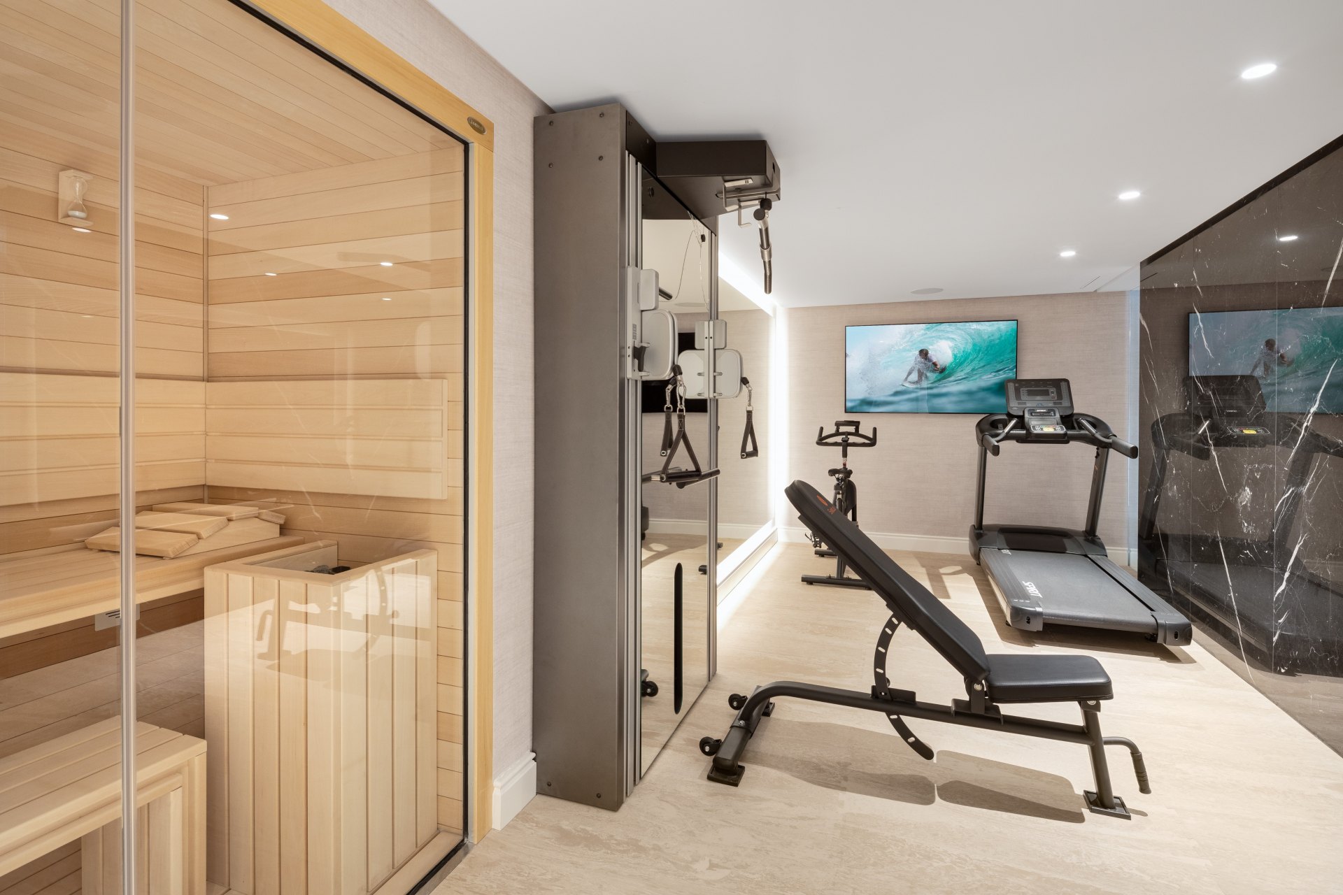 Villa with elegance and distinction in the heart of the Golden Mile, Sierra Blanca, Marbella