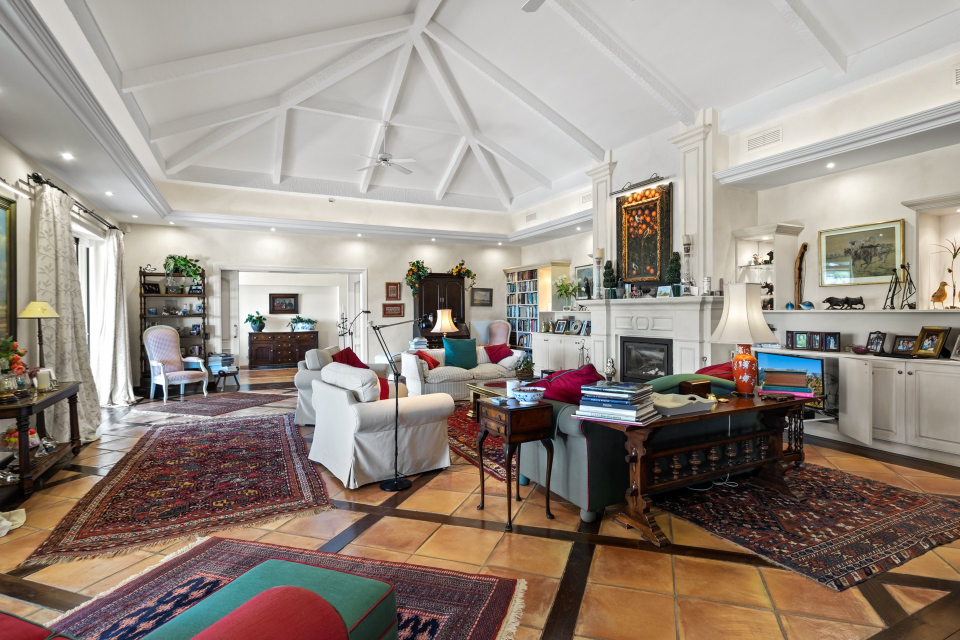 Magnificent traditional Andalusian style villa in the heart of the Marbella Club Golf Resort, Benahavís