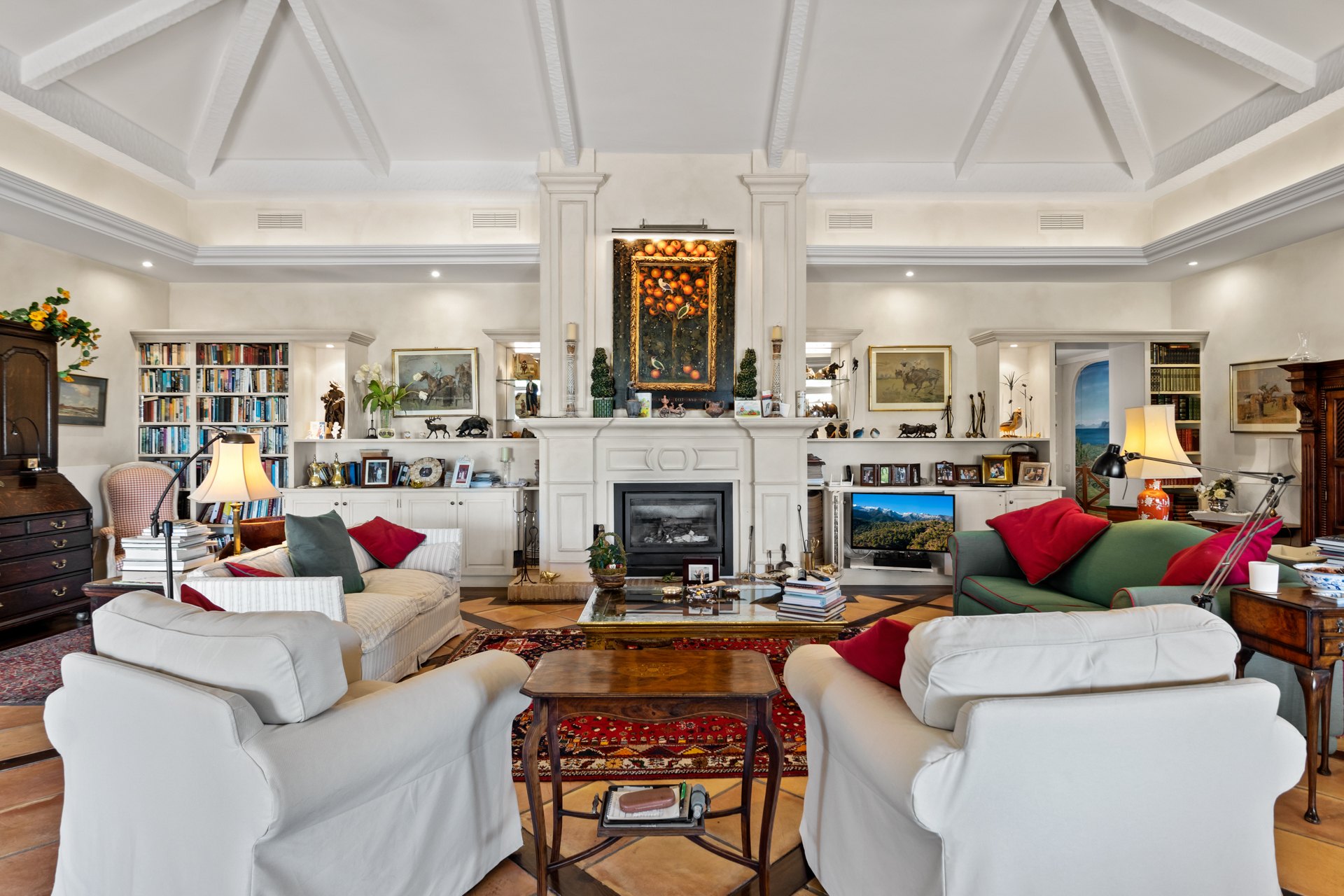 Magnificent traditional Andalusian style villa in the heart of the Marbella Club Golf Resort, Benahavís