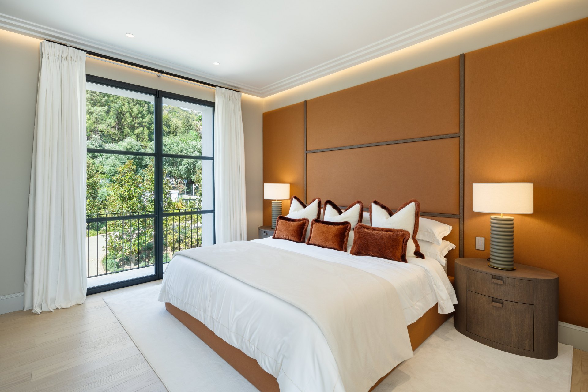 Impressive luxury villa in the heart of Cascada de Camoján, Marbella