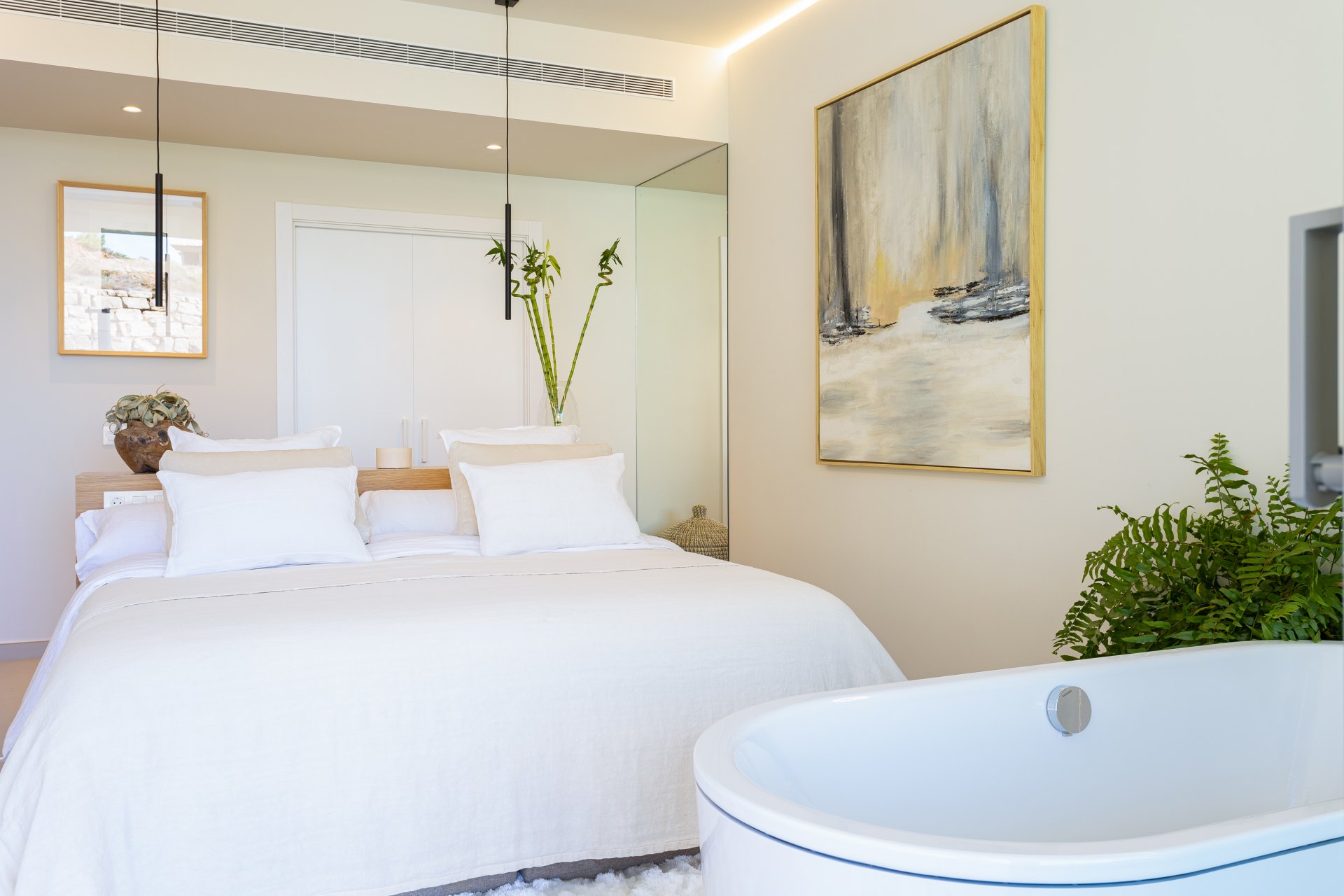 Cálido ático con vistas panorámicas al mar en la prestigiosa zona el Higuerón