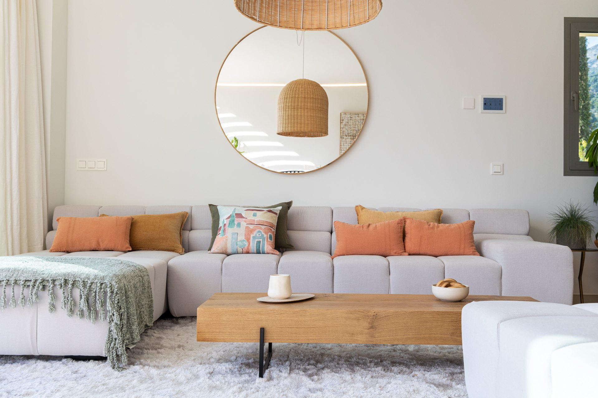 Cálido ático con vistas panorámicas al mar en la prestigiosa zona el Higuerón