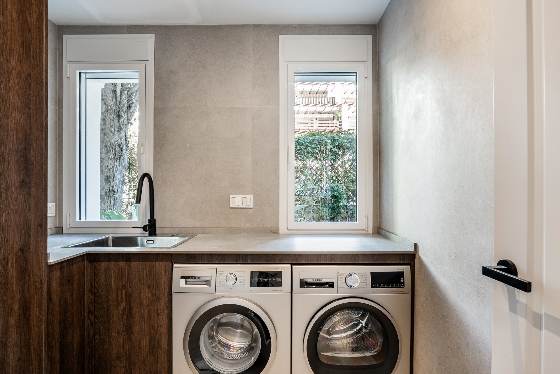 Exclusivo apartamento de planta baja en Milla de Oro, Marbella