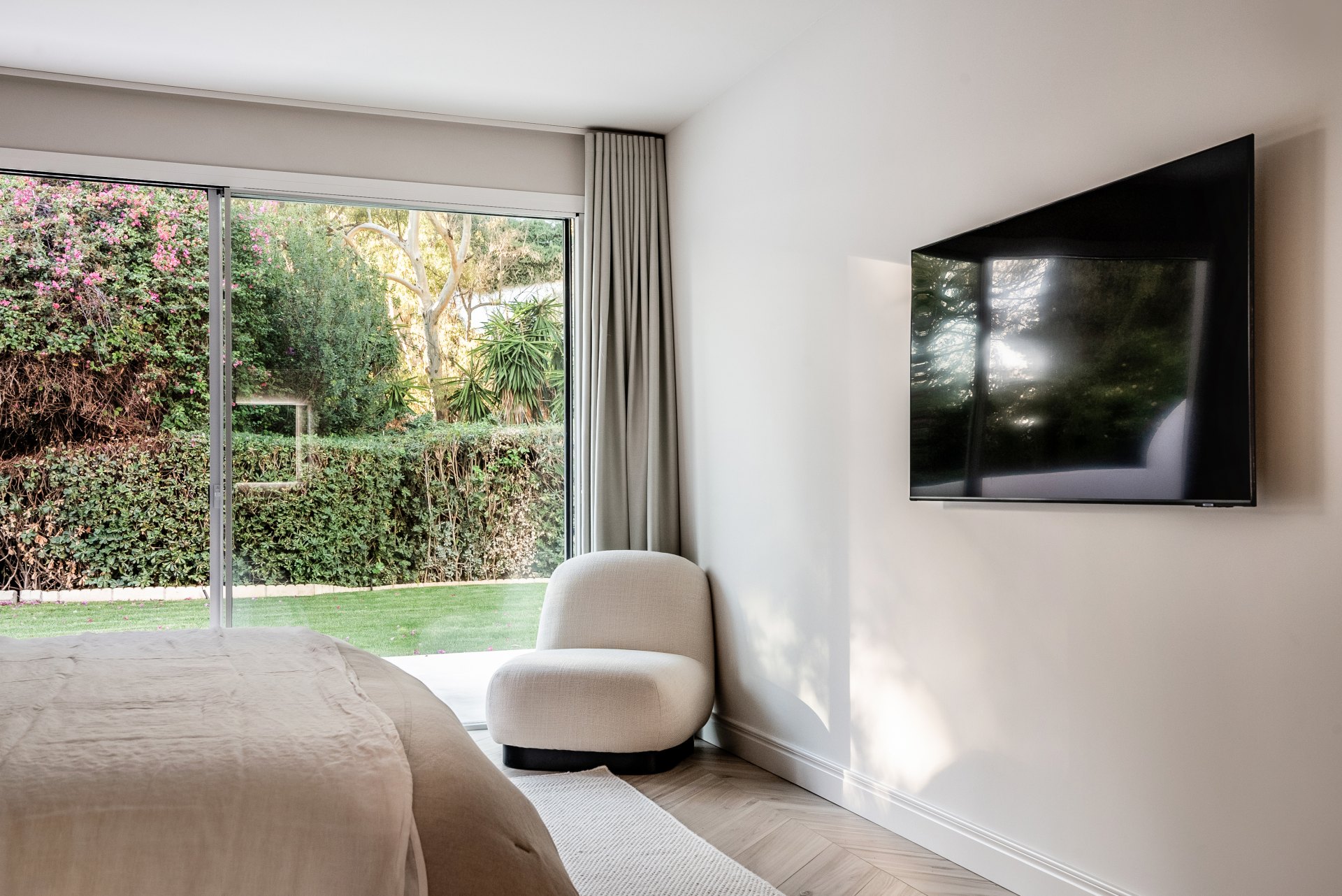 Exclusivo apartamento de planta baja en Milla de Oro, Marbella