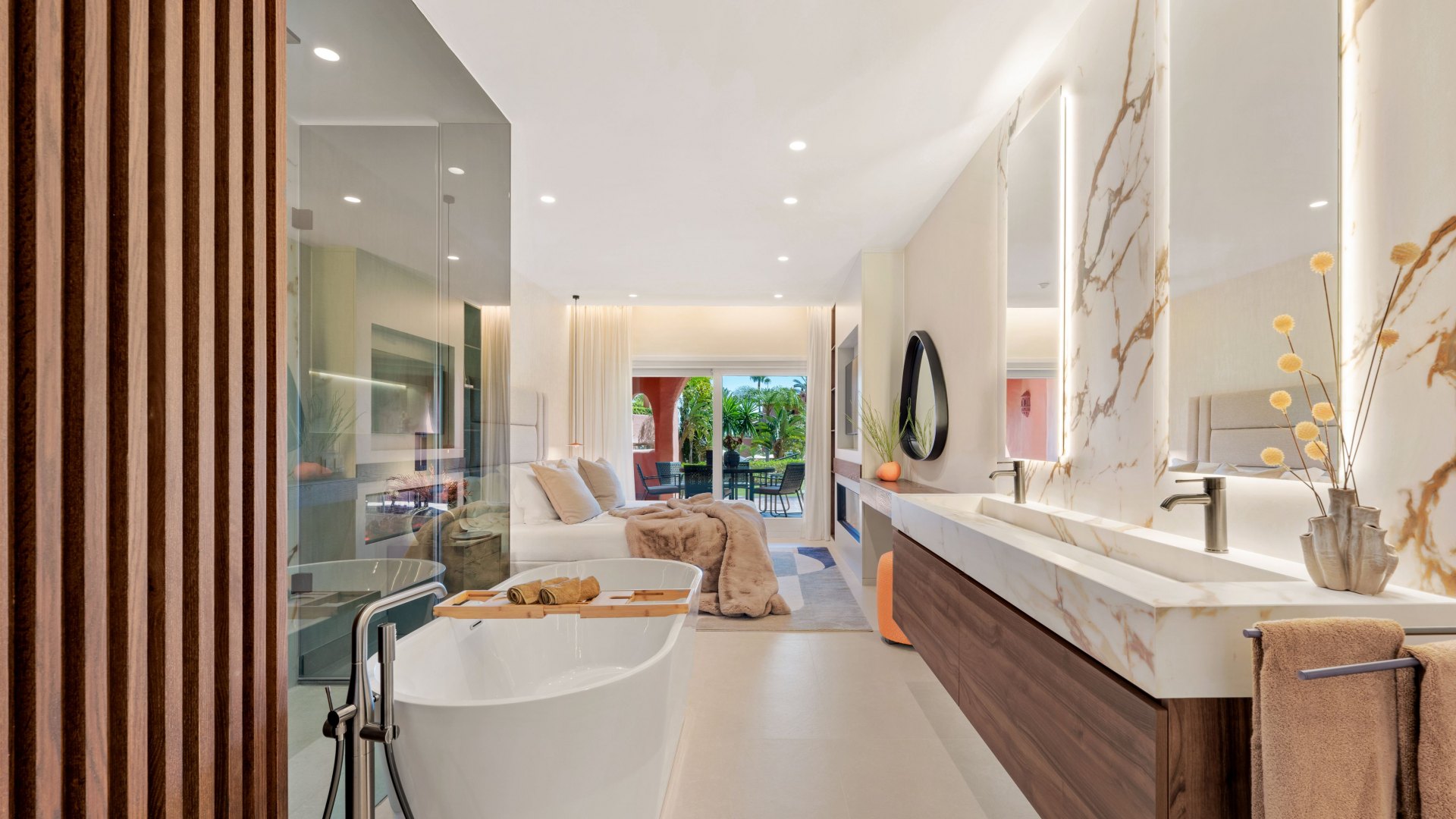 Extraordinario apartamento de lujo con todas las comodidades en Nueva Milla de Oro, Estepona