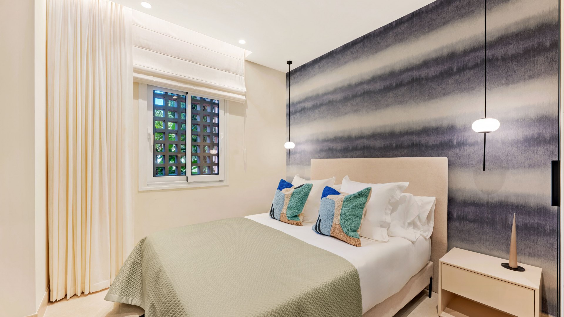 Extraordinario apartamento de lujo con todas las comodidades en Nueva Milla de Oro, Estepona