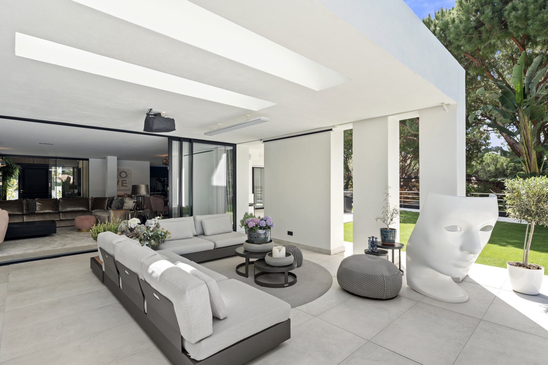 Sublime villa in a private setting surrounded by nature in Las Chapas, Marbella