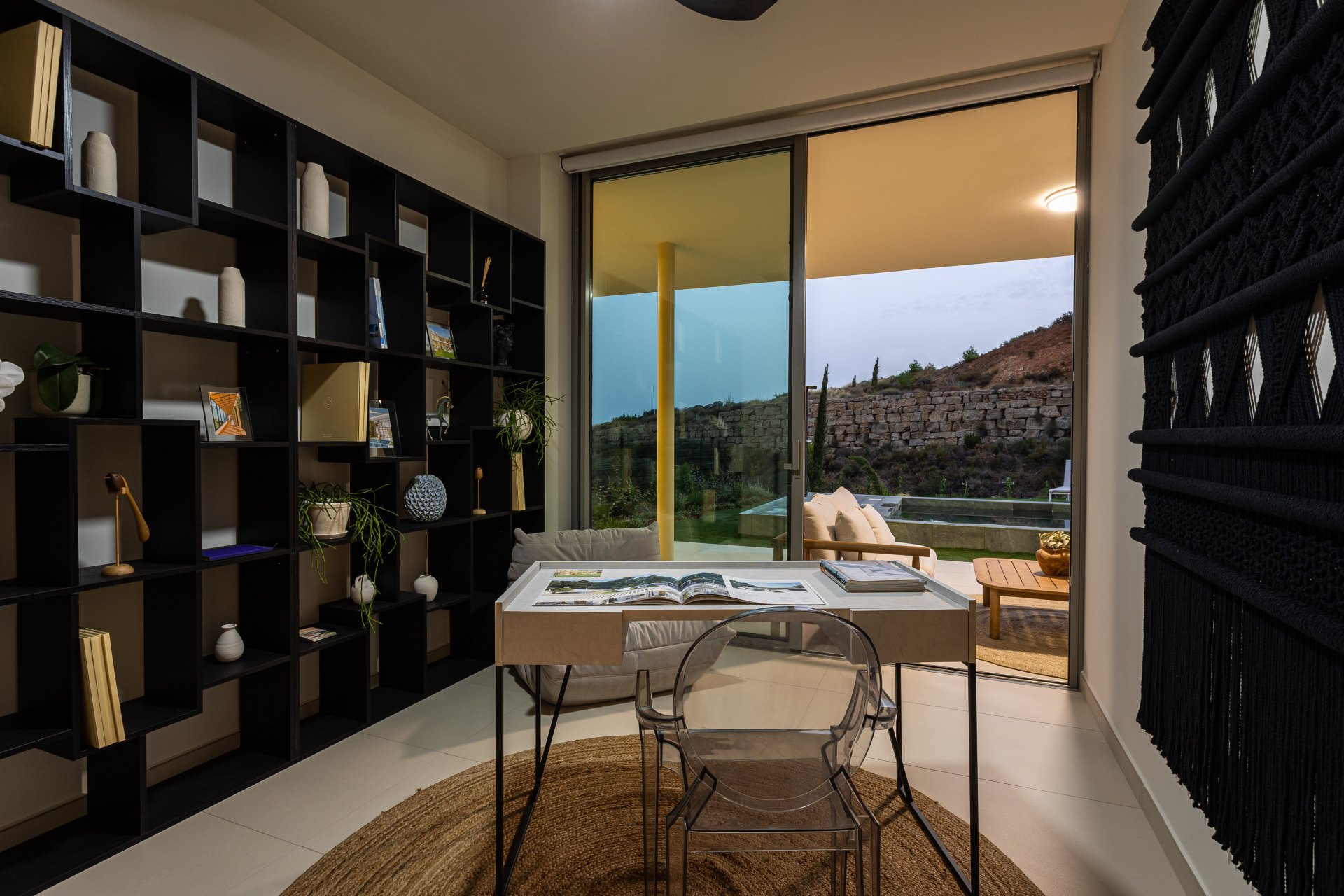 Acogedor ático con espectaculares vistas al mar y entrega inmediata