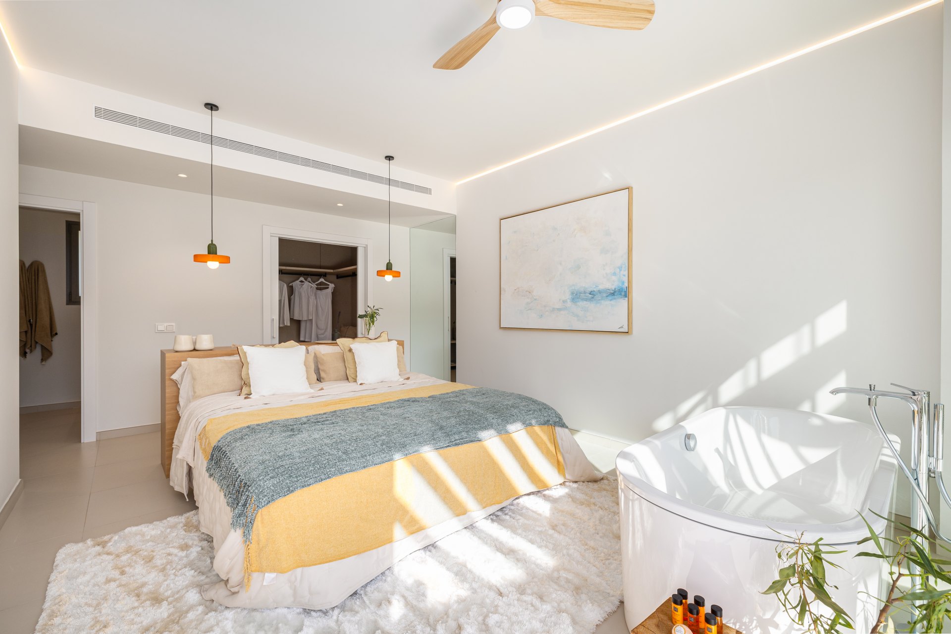 Acogedor ático con espectaculares vistas al mar y entrega inmediata