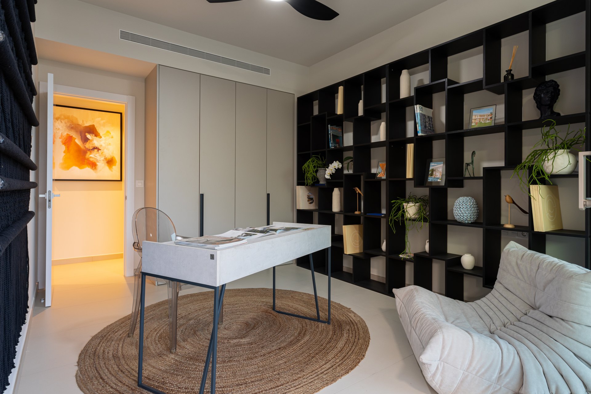 Acogedor ático con espectaculares vistas al mar y entrega inmediata