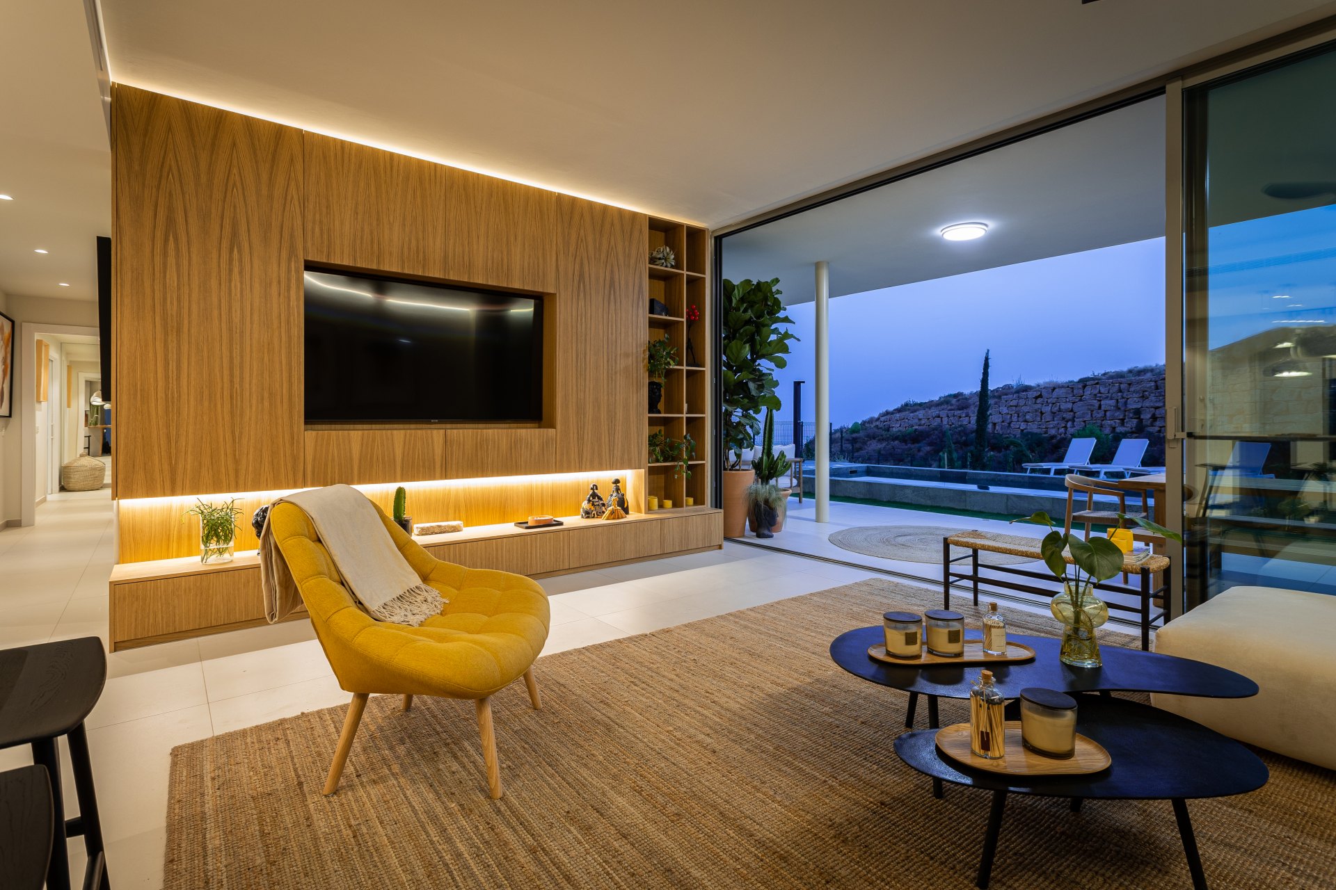 Acogedor ático con espectaculares vistas al mar y entrega inmediata