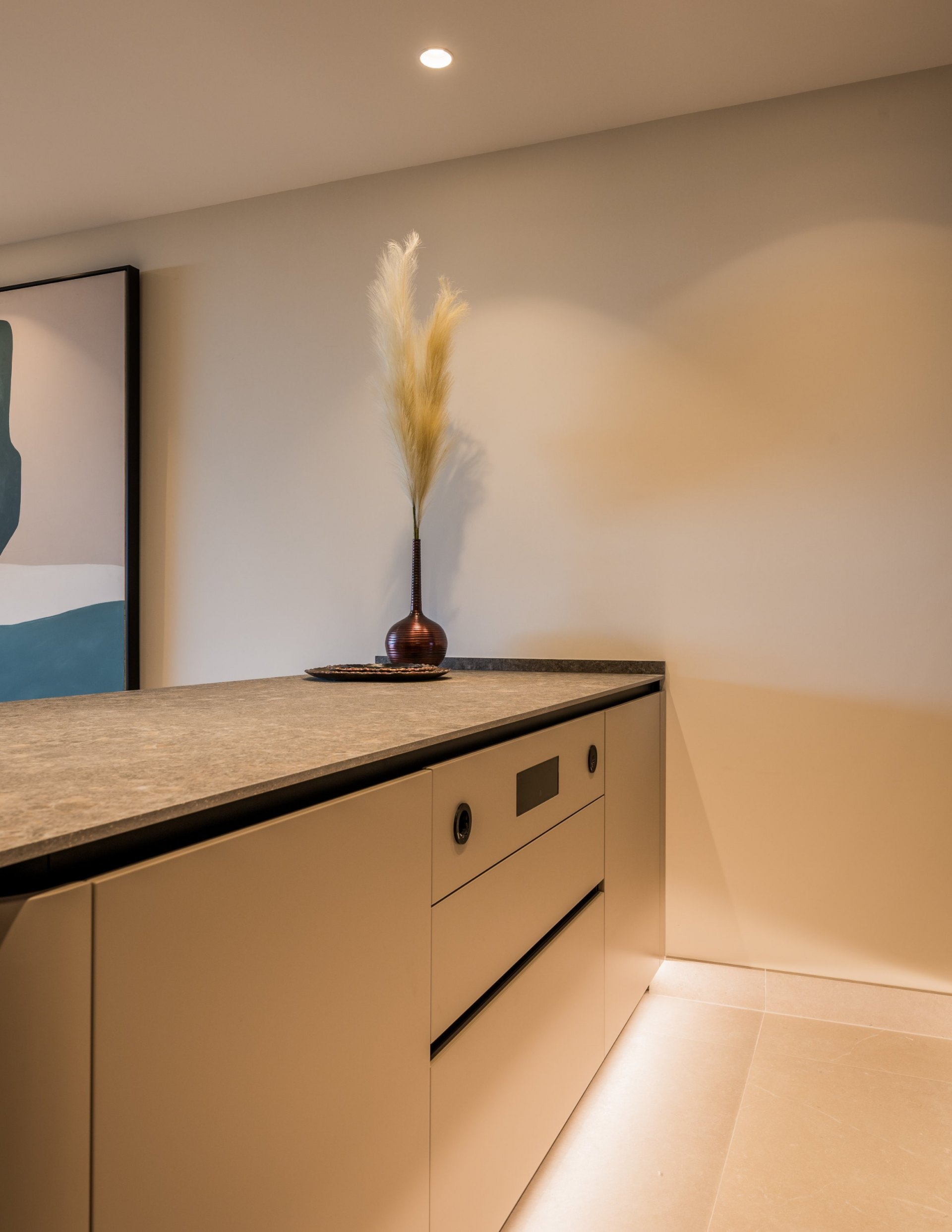 Elegance and spectacular views in the heart of Costalita, New Golden Mile, Estepona