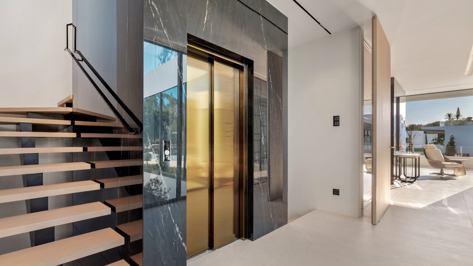 Exceptional property with luxury details on the exclusive Golden Mile, Marbella