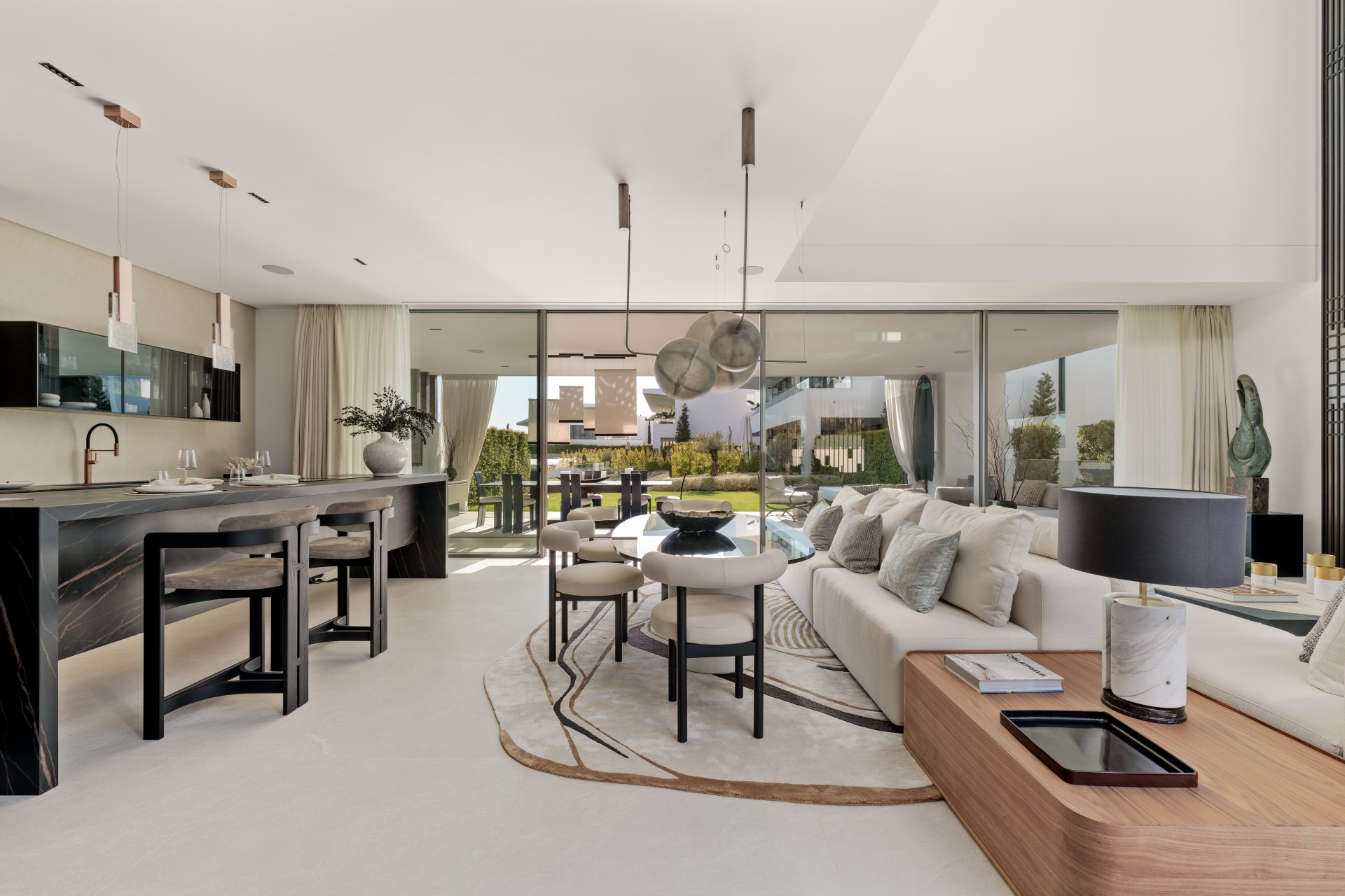 Exceptional property with luxury details on the exclusive Golden Mile, Marbella