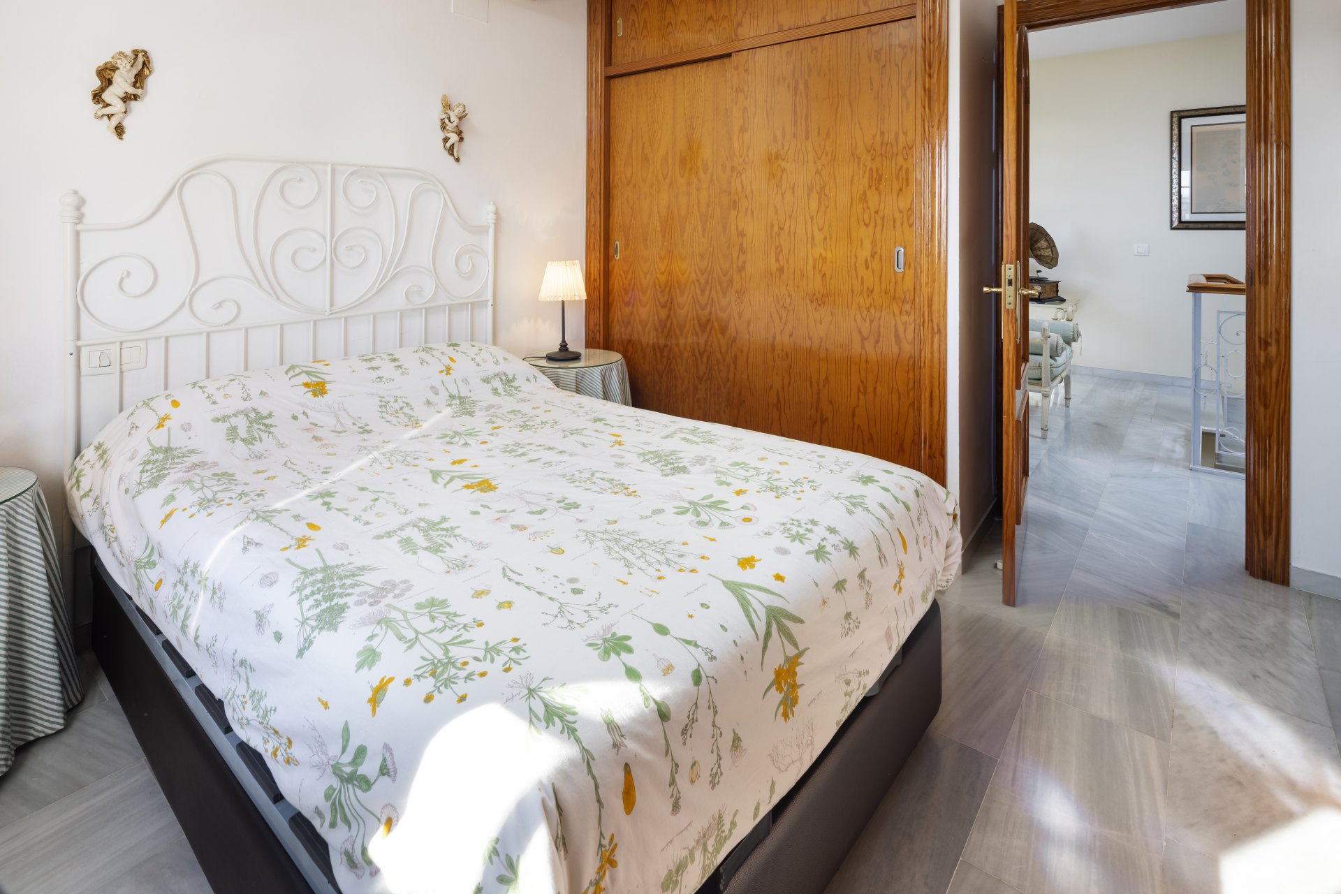 Villa exclusiva con infinitas posibilidades: su oasis mediterráneo