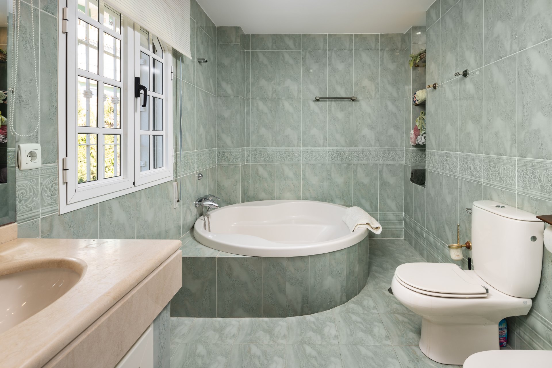 Villa exclusiva con infinitas posibilidades: su oasis mediterráneo