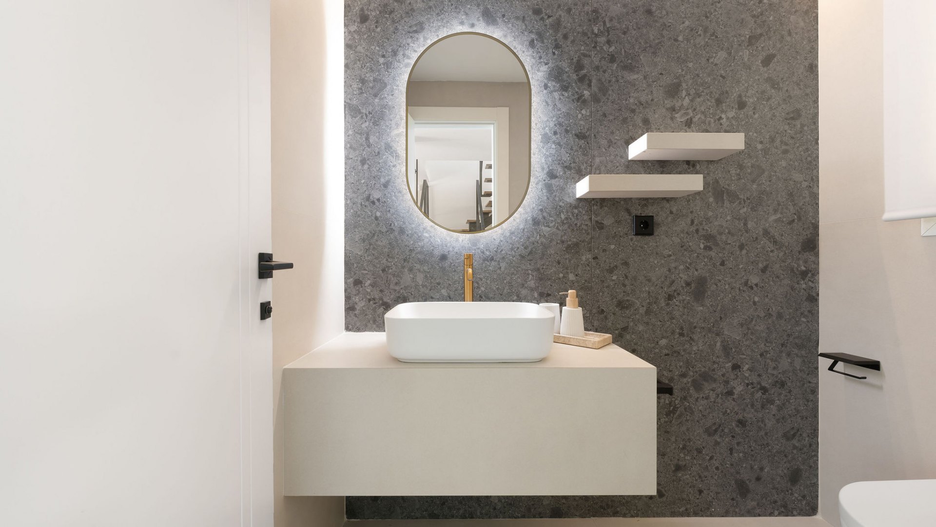 Refinamiento escandinavo en pleno corazón de Benahavís