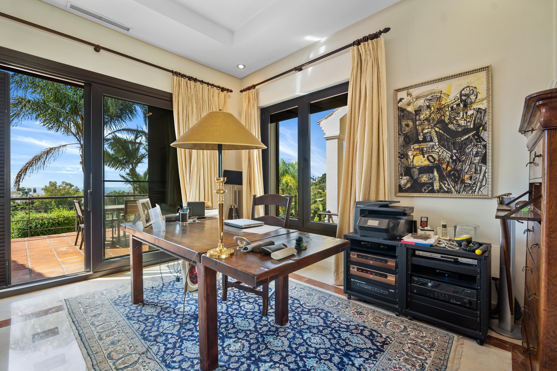 Villa en primera línea de golf con vistas inmejorables panorámicas al mar y al campo de golf