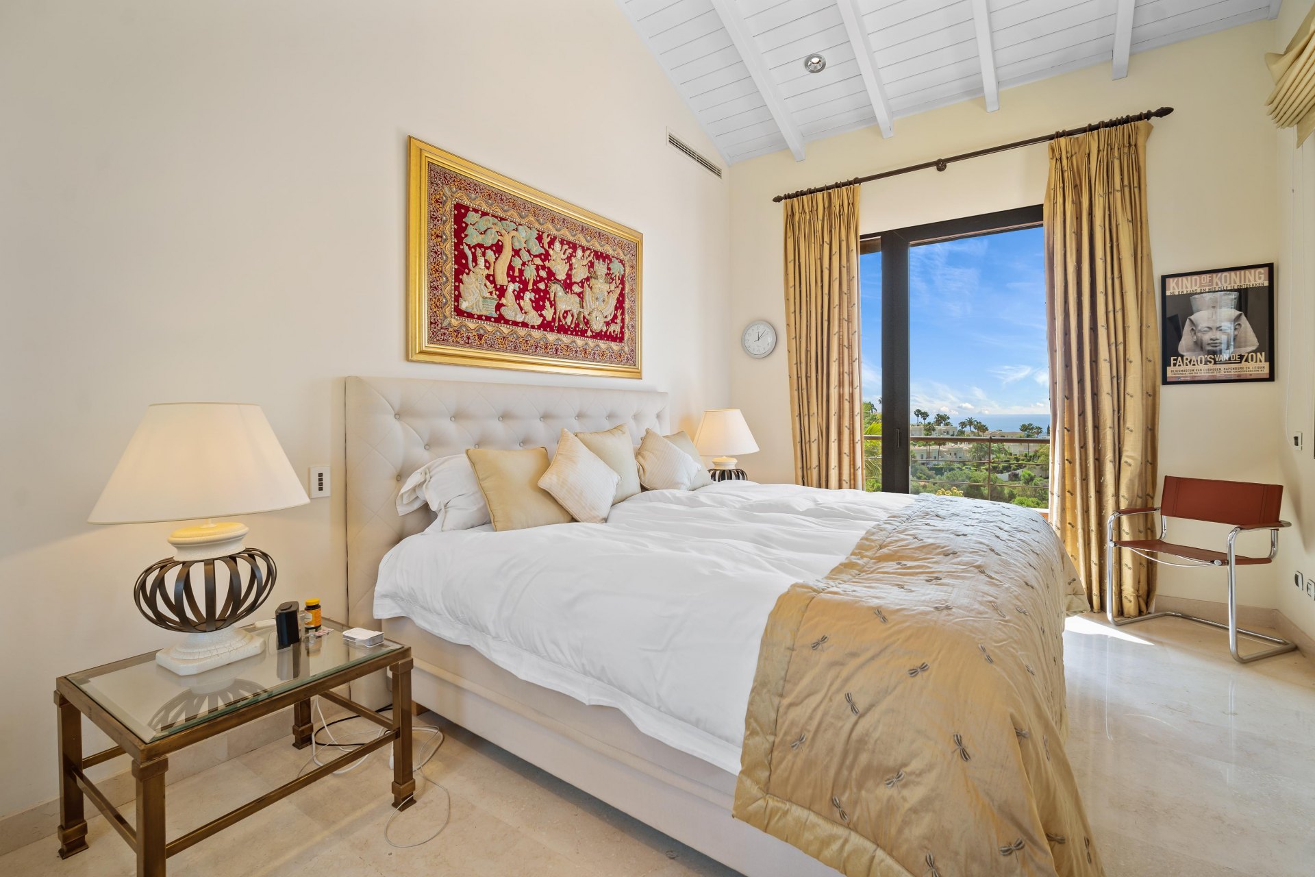 Villa en primera línea de golf con vistas inmejorables panorámicas al mar y al campo de golf