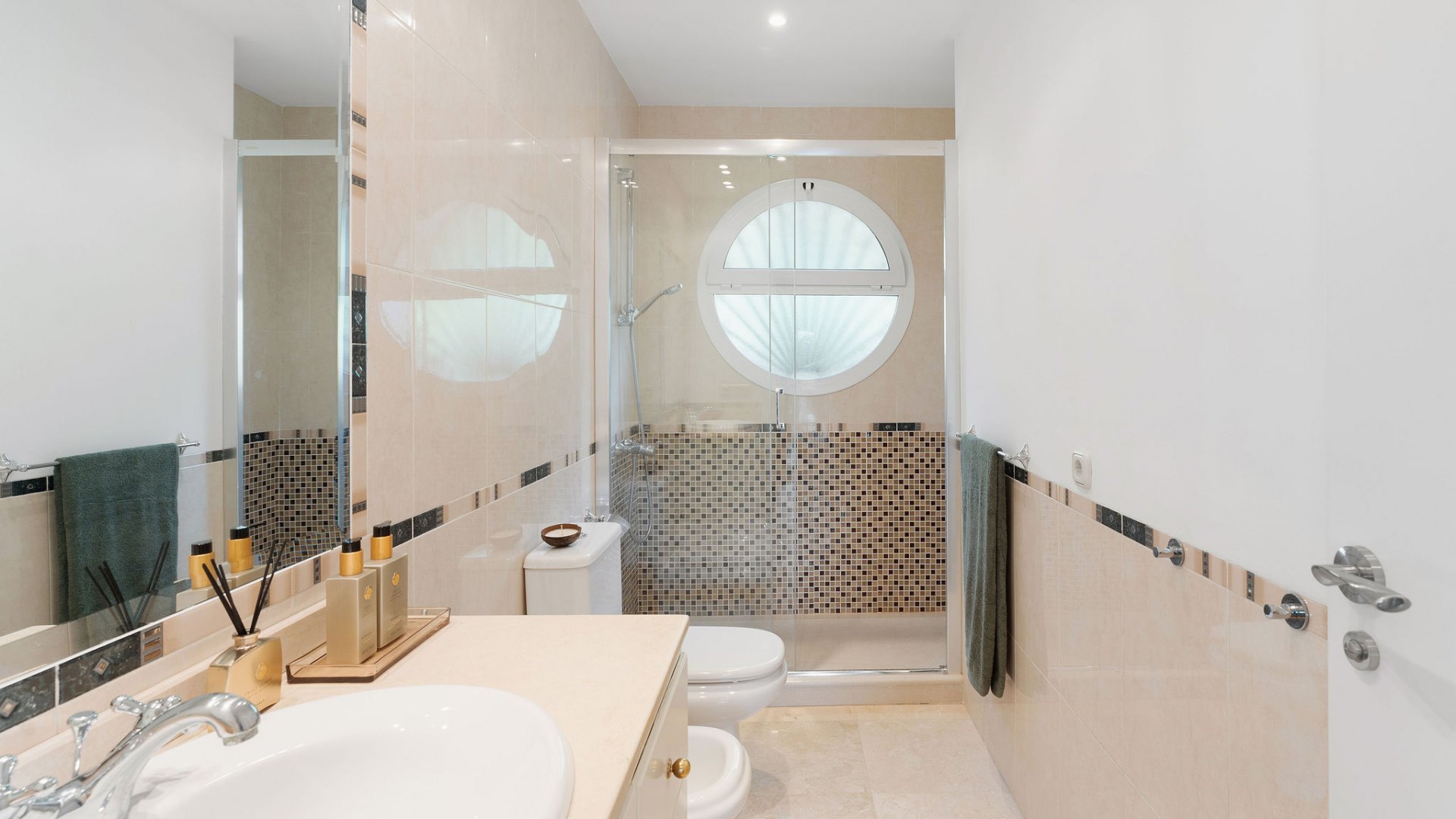 Increíble residencia en Elviria de una sola planta