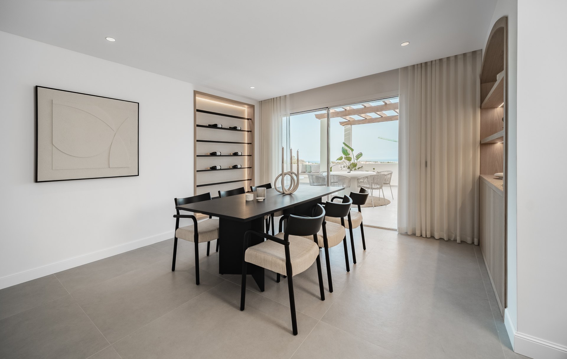 Magnificent duplex penthouse in excellent location with panoramic views and a private pool