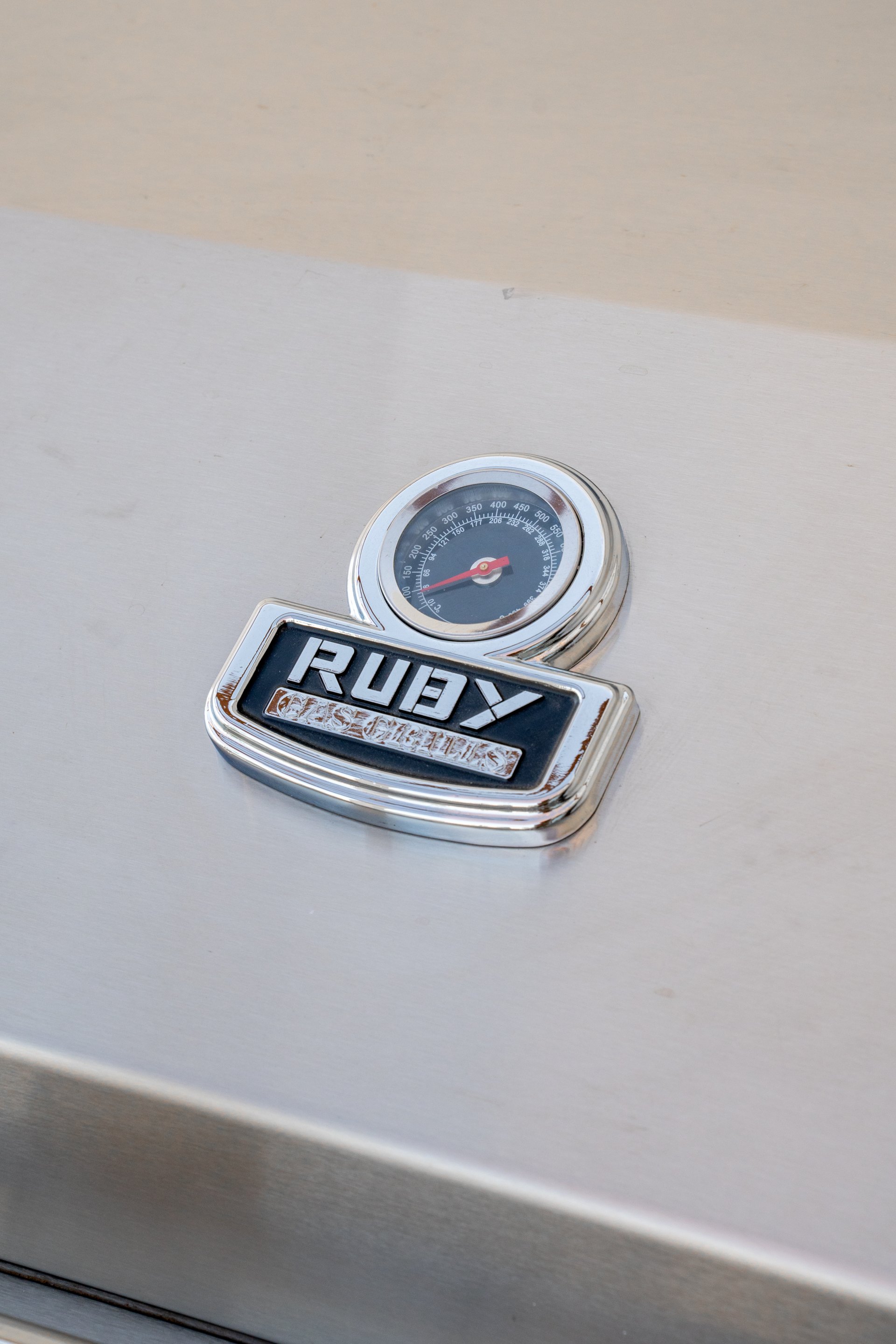 Magnificent duplex penthouse in excellent location with panoramic views and a private pool