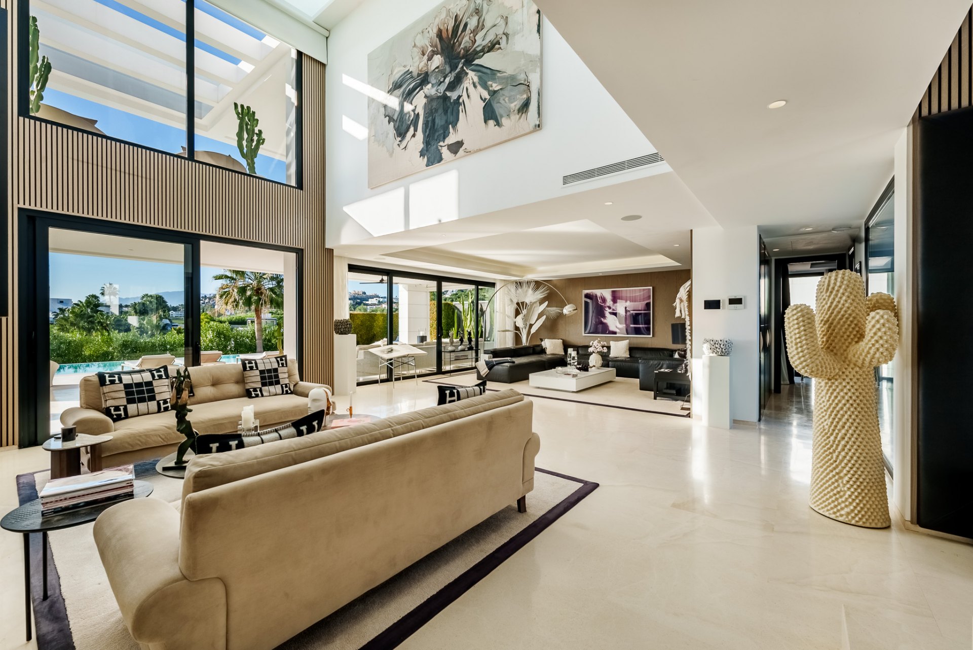 Dreamy villa, a masterpiece in the heart of the Valley