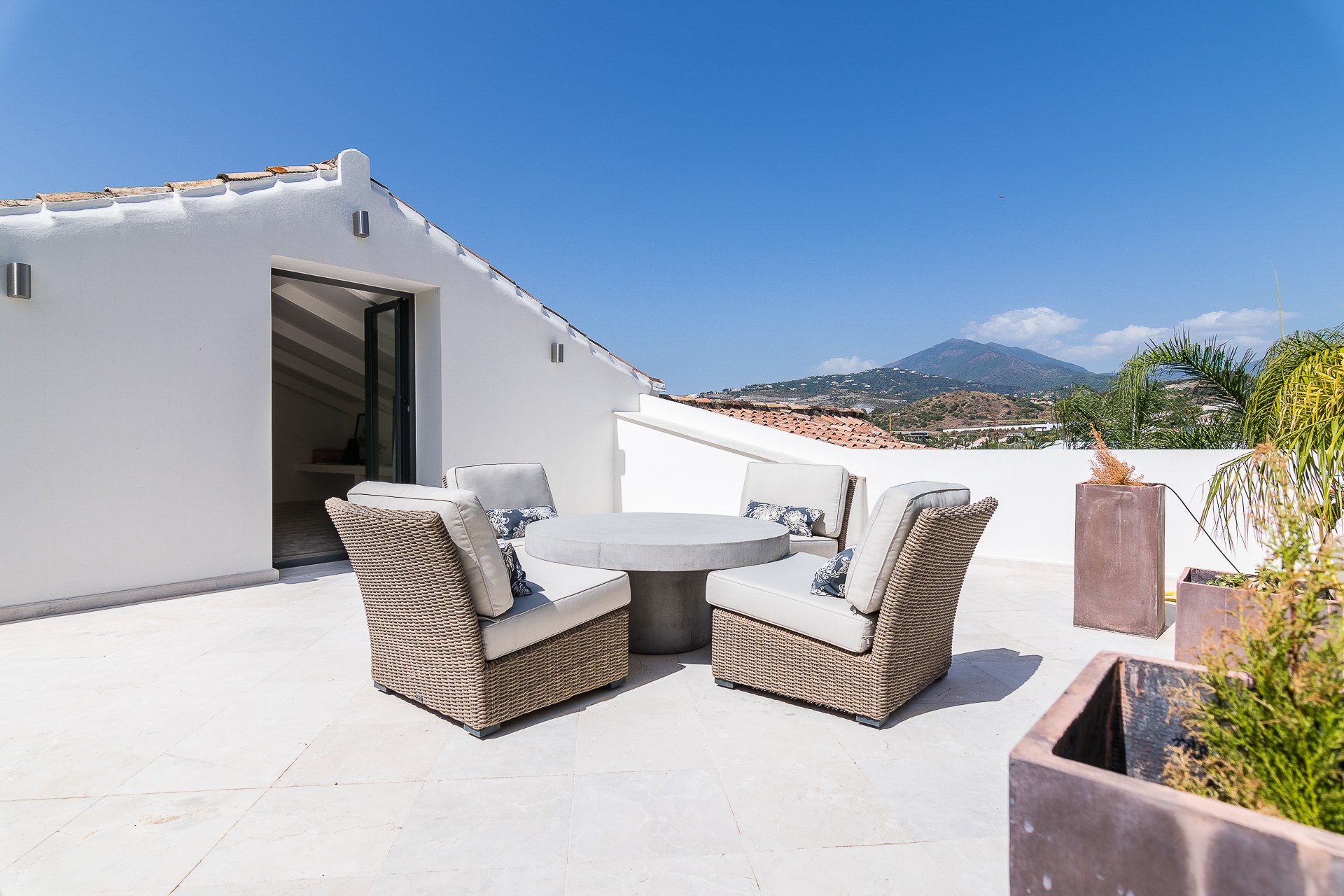 Charming villa that perfectly combines modernity with traditional Andalusian charm