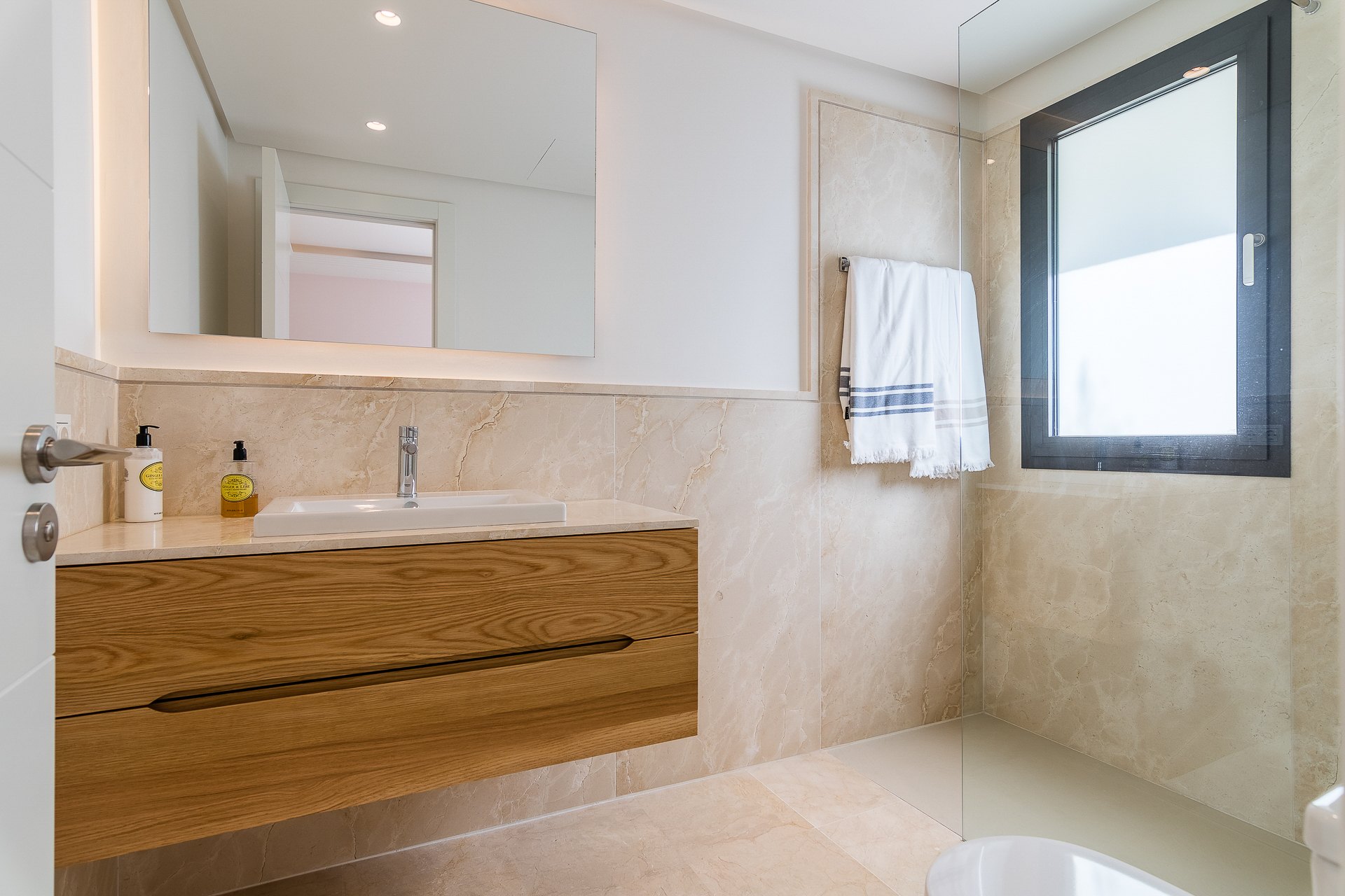 Charming villa that perfectly combines modernity with traditional Andalusian charm