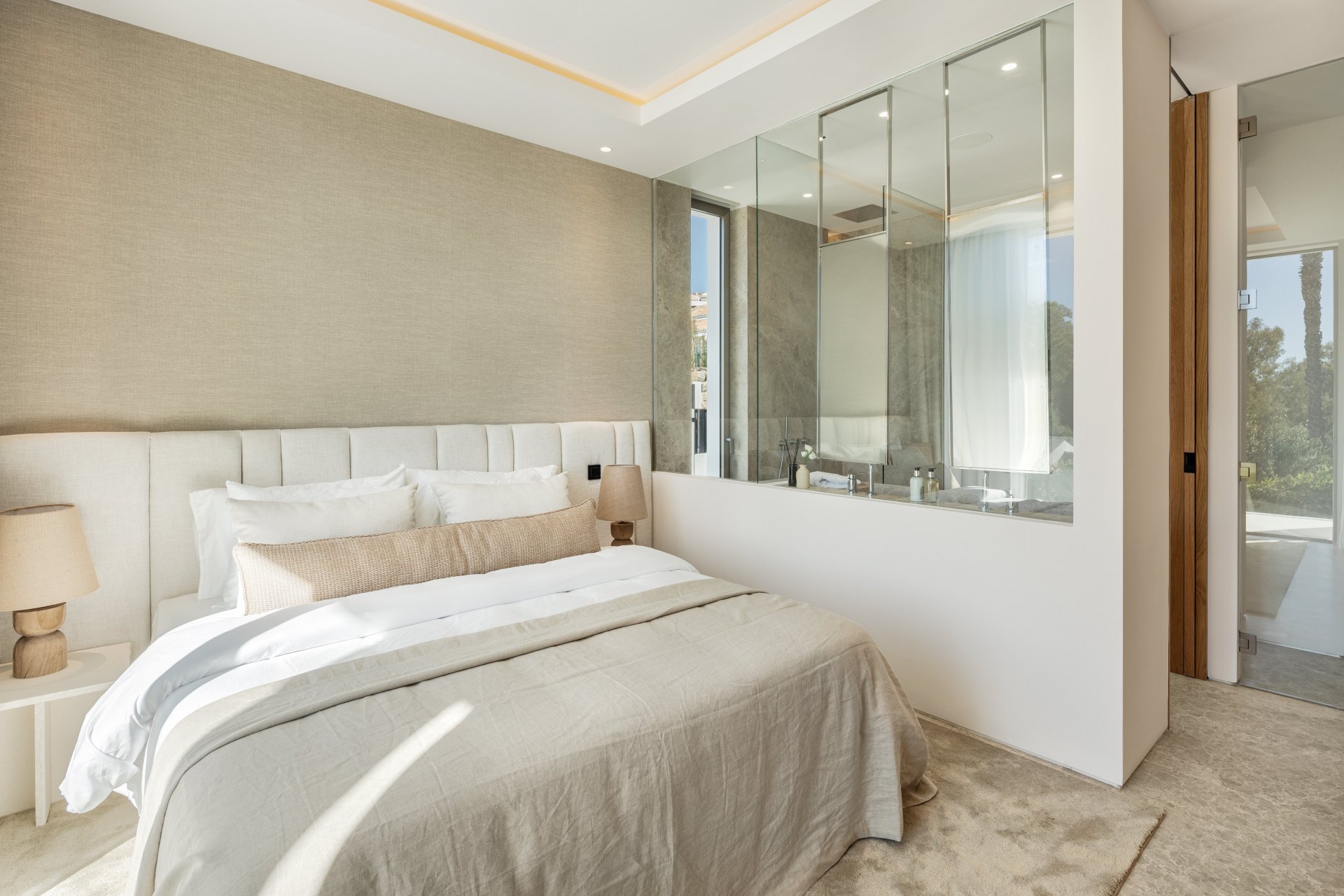 Impressive villa in prime frontline golf location in Aloha