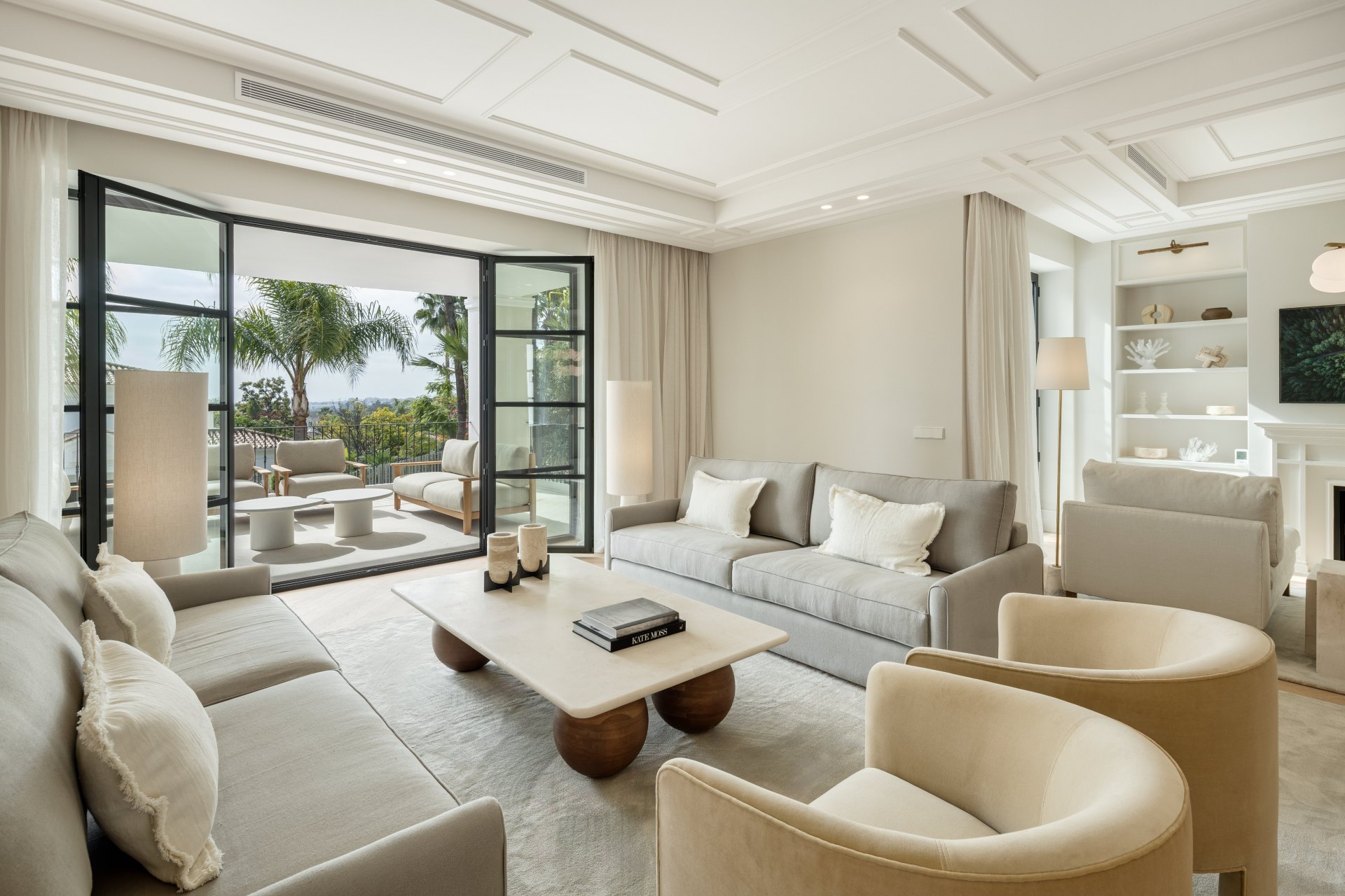 Encantadora villa de lujo que refleja elegancia en cada rincón