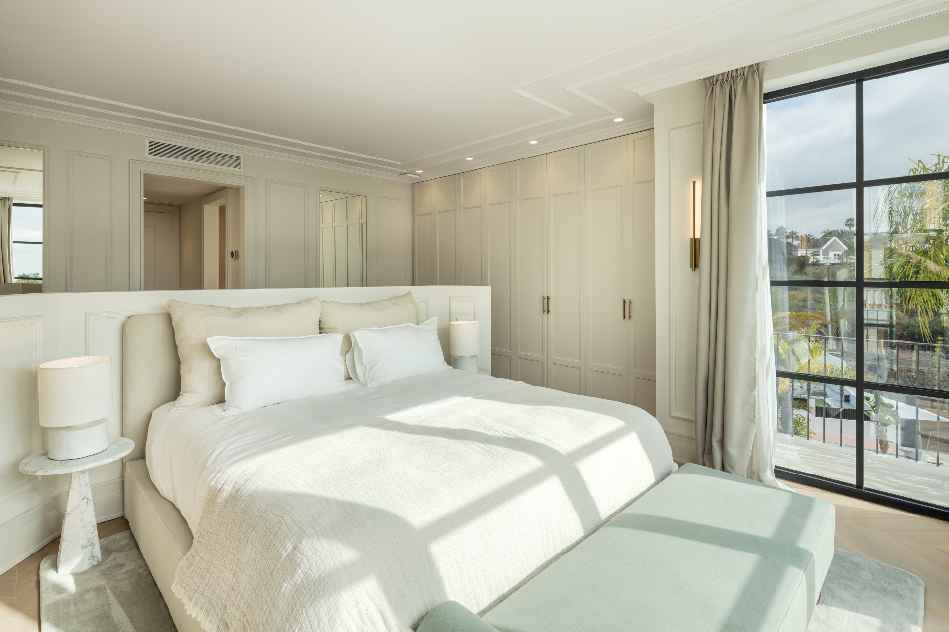 Encantadora villa de lujo que refleja elegancia en cada rincón