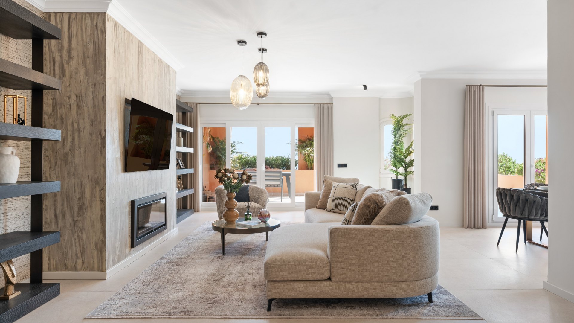 Charming Andalusian style duplex with panoramic sea views, Nueva Andalucía