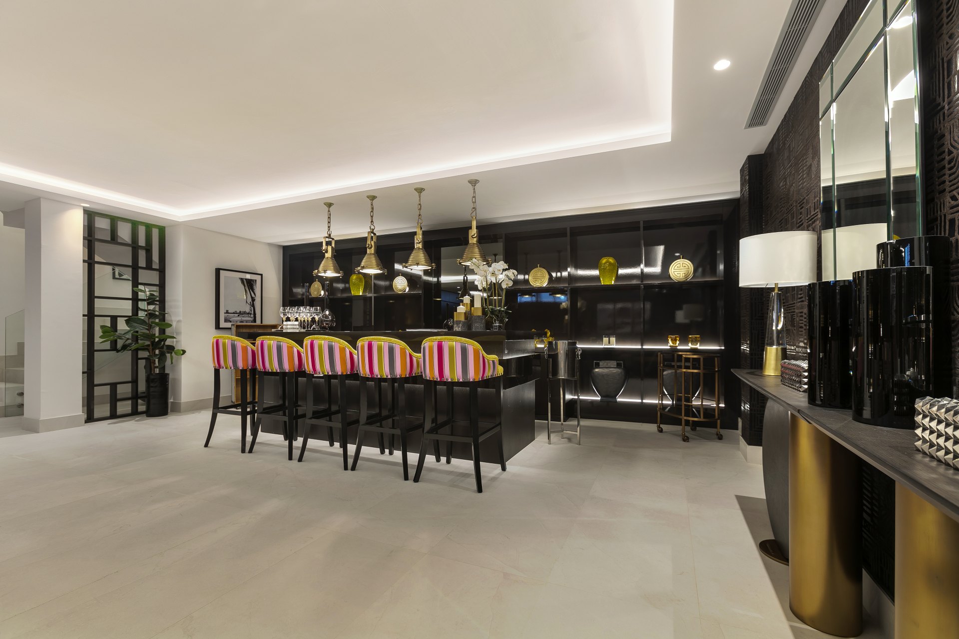 Spectacular residence with garden in the upper part of the Golden Mile