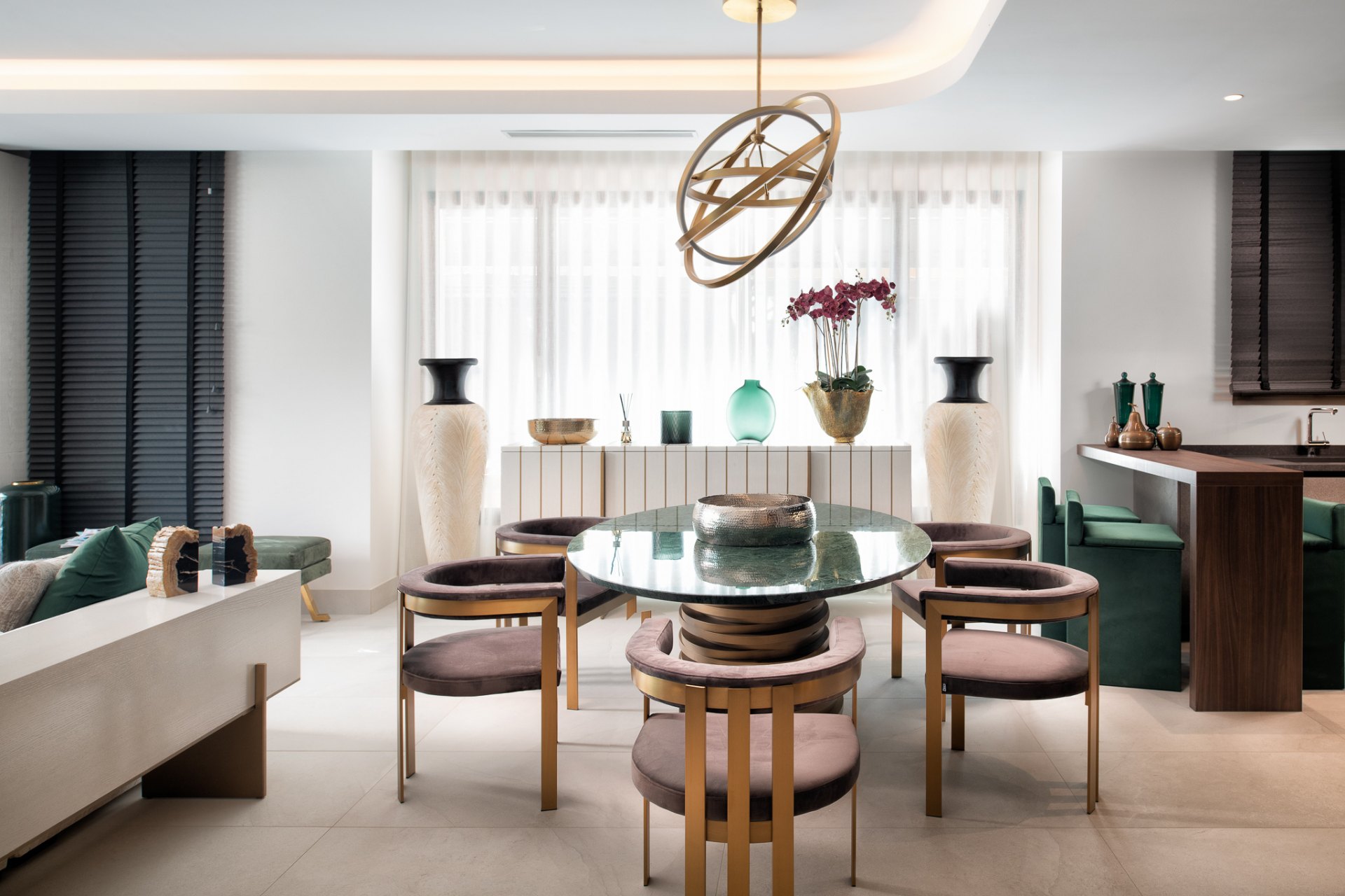 Spectacular residence with garden in the upper part of the Golden Mile