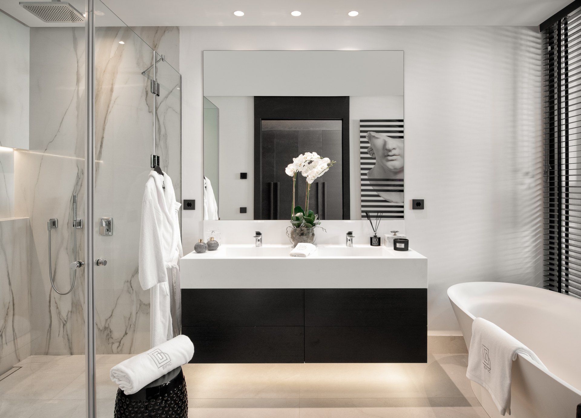 Spectacular residence with garden in the upper part of the Golden Mile