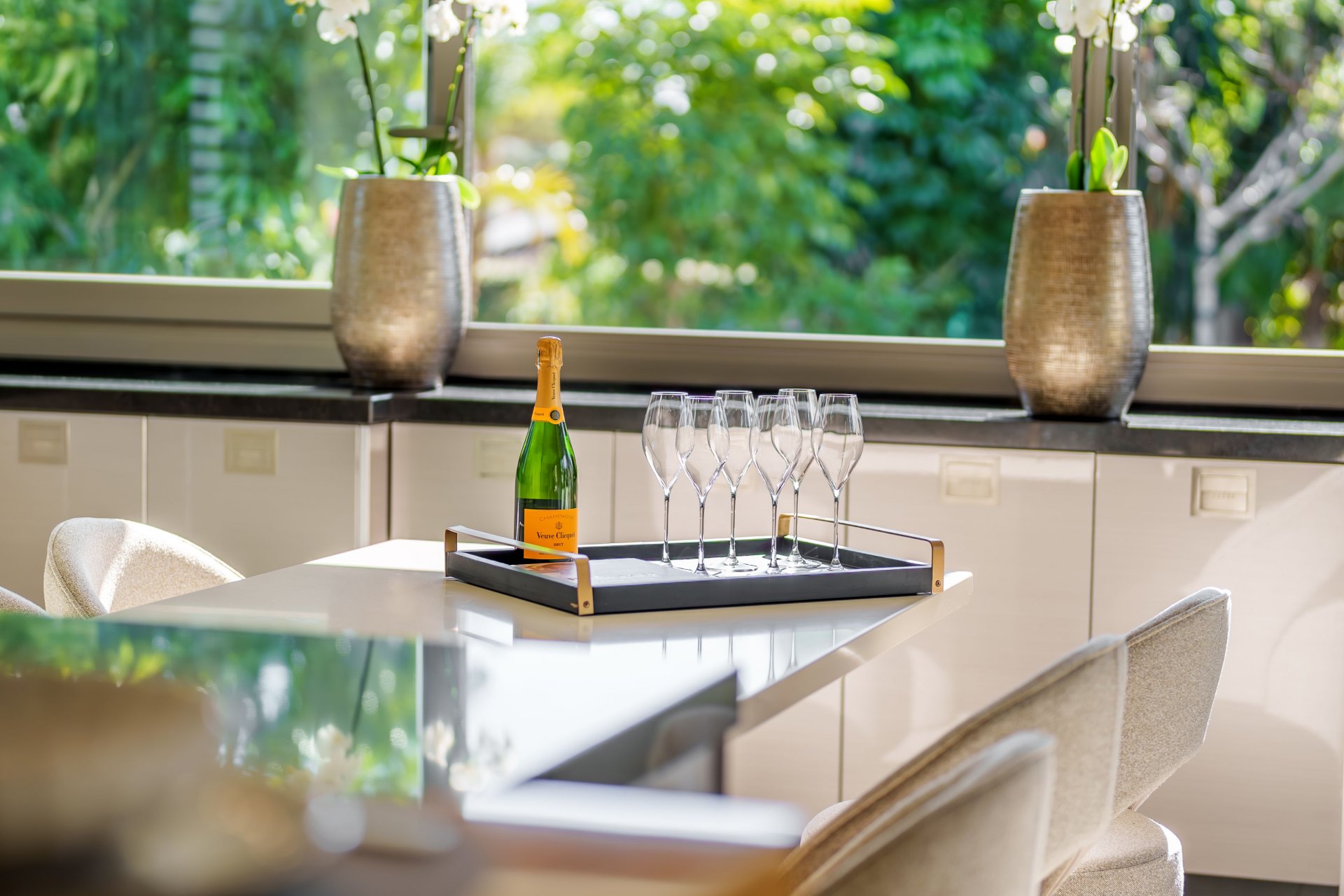 Villa full of beauty with a lush botanical garden in La Cerquilla